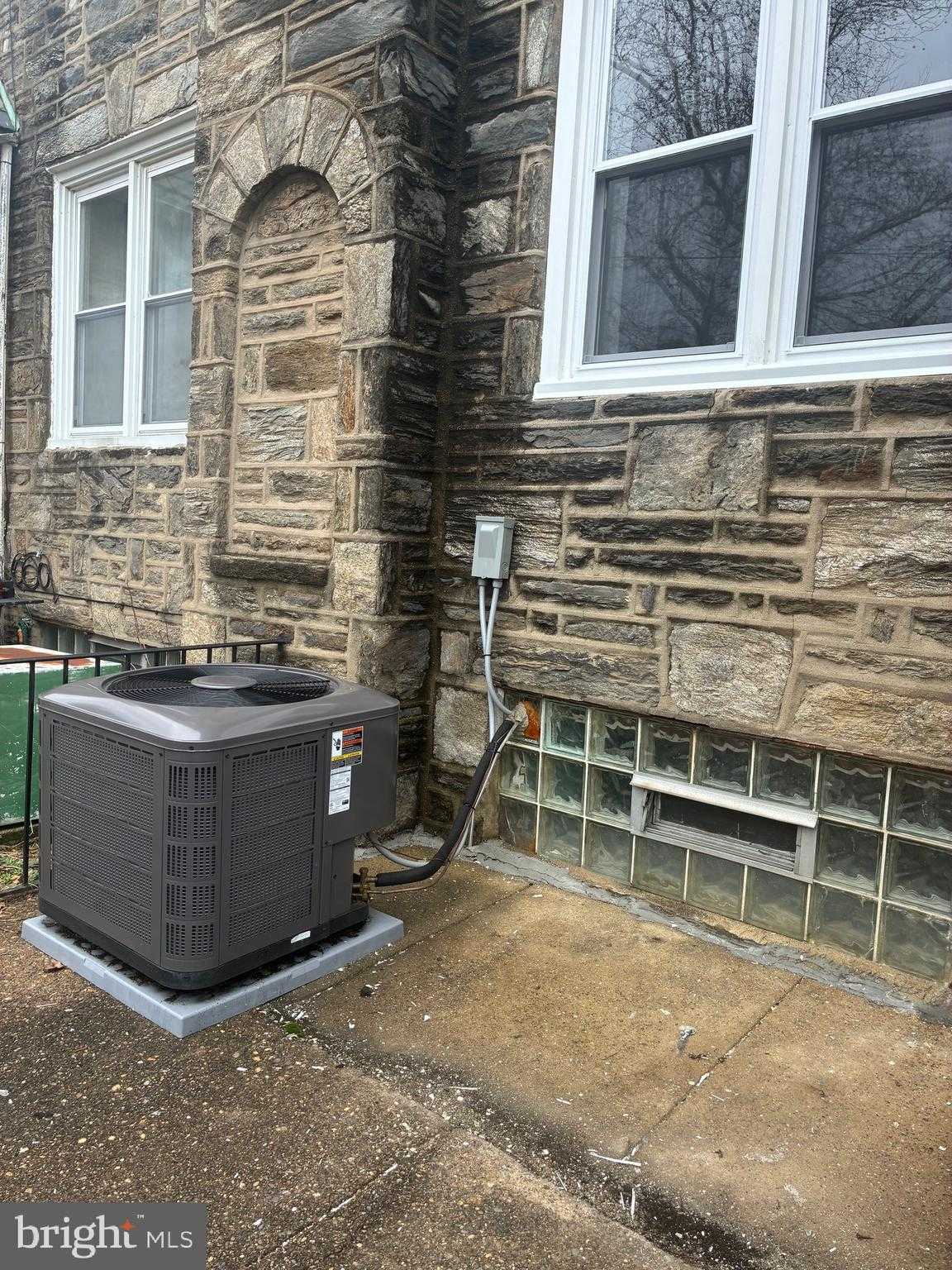 6626 Lynford St photo 2