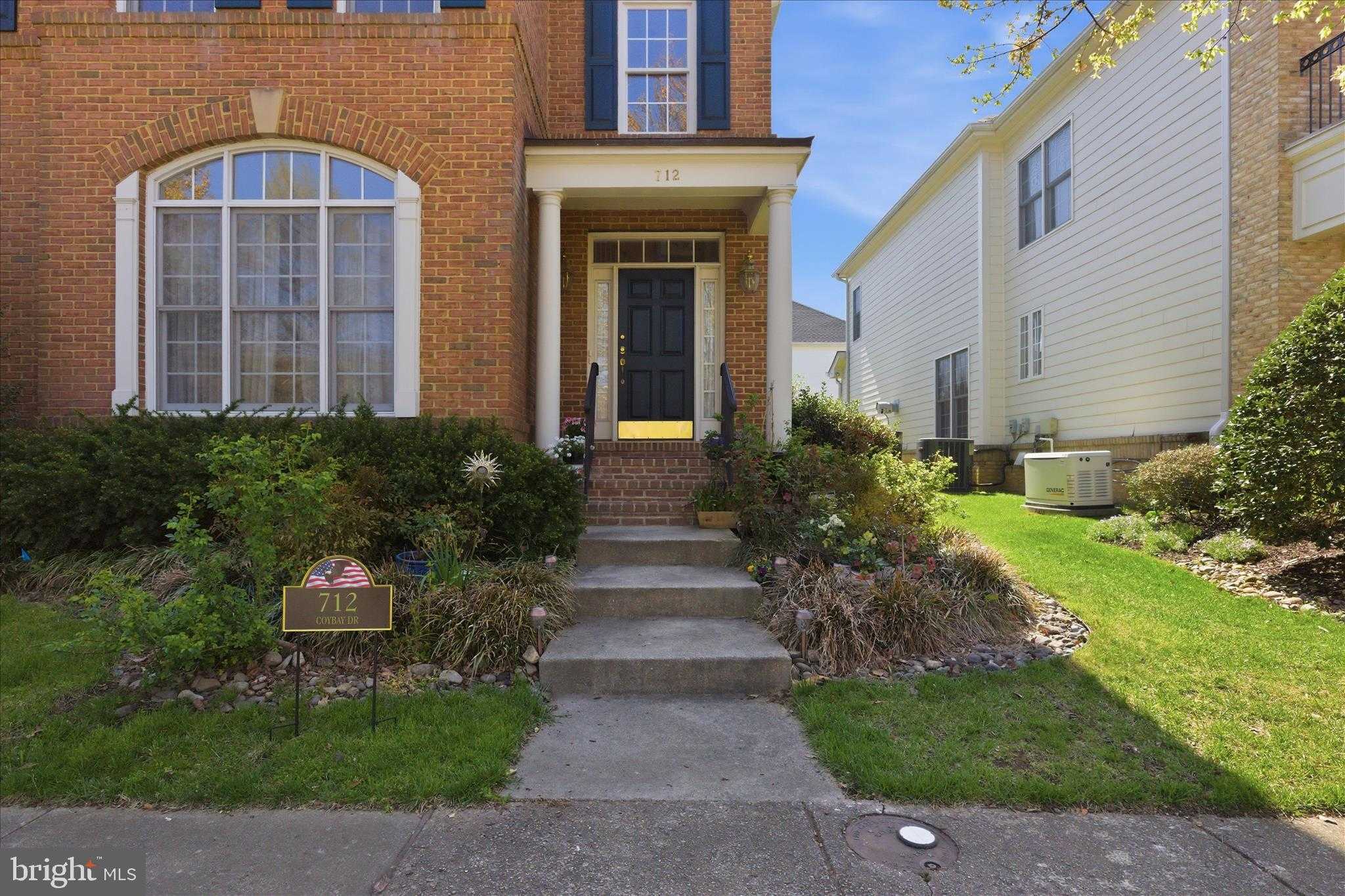 712 Coybay Dr photo 3