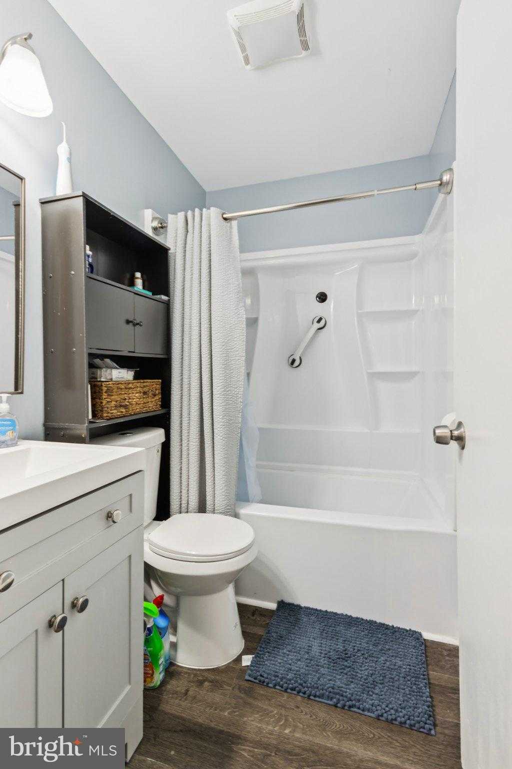 2 Bell Air CT photo 23