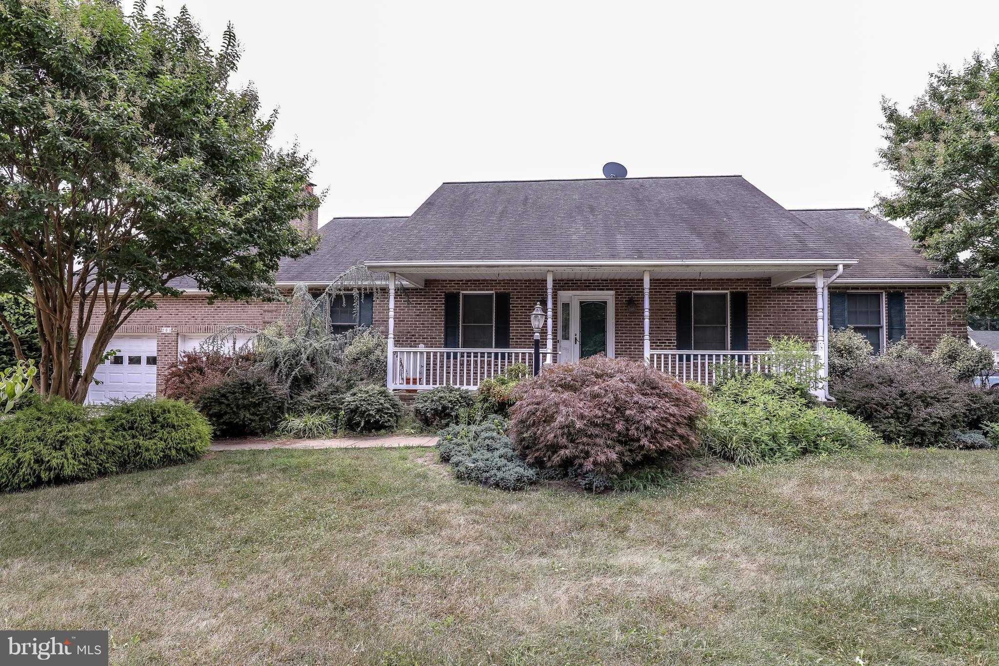 201 Shining Willow Way photo 2