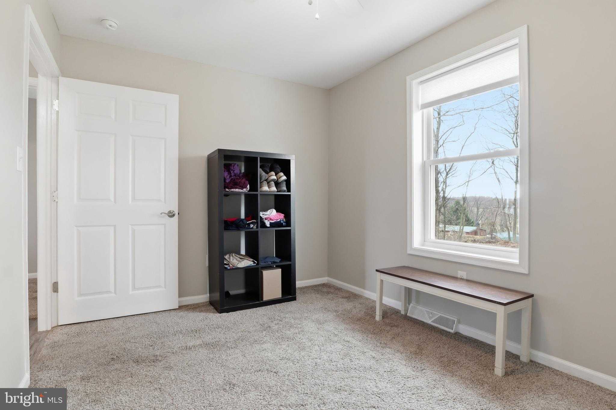 1025 White Oak Rd photo 27