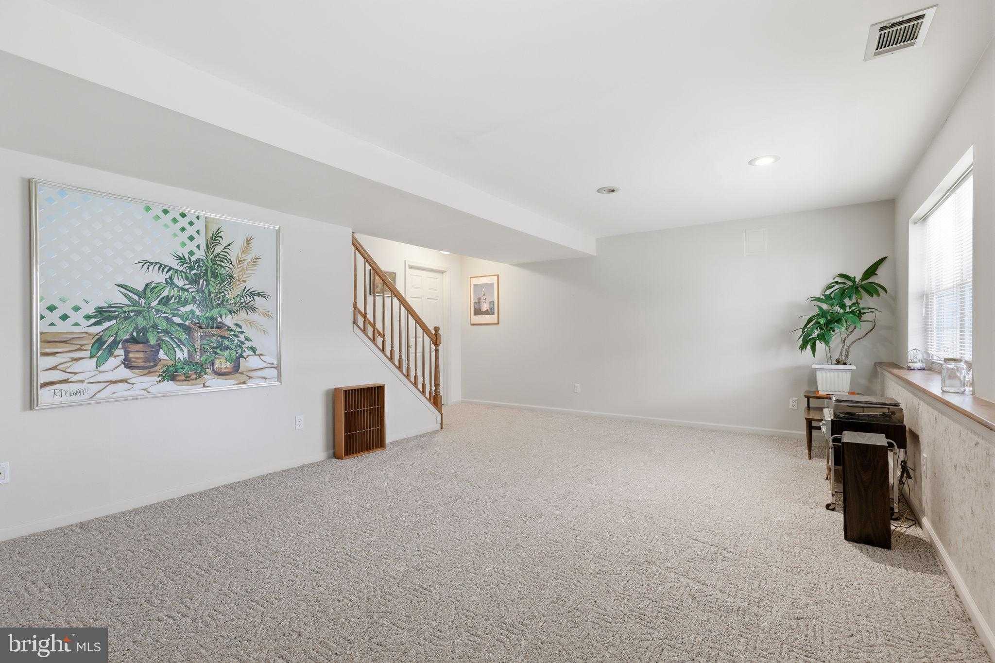 2 Freedom Way photo 28