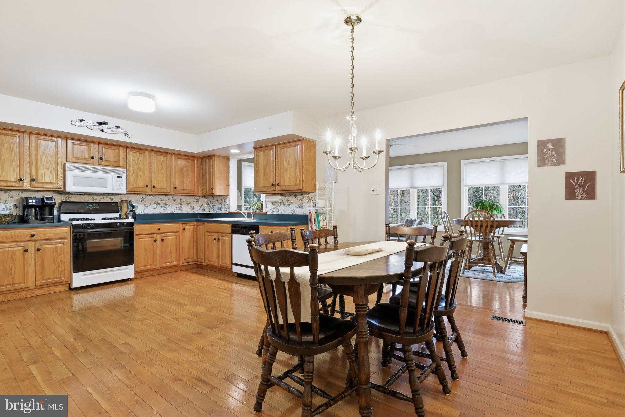 2 Freedom Way photo 8