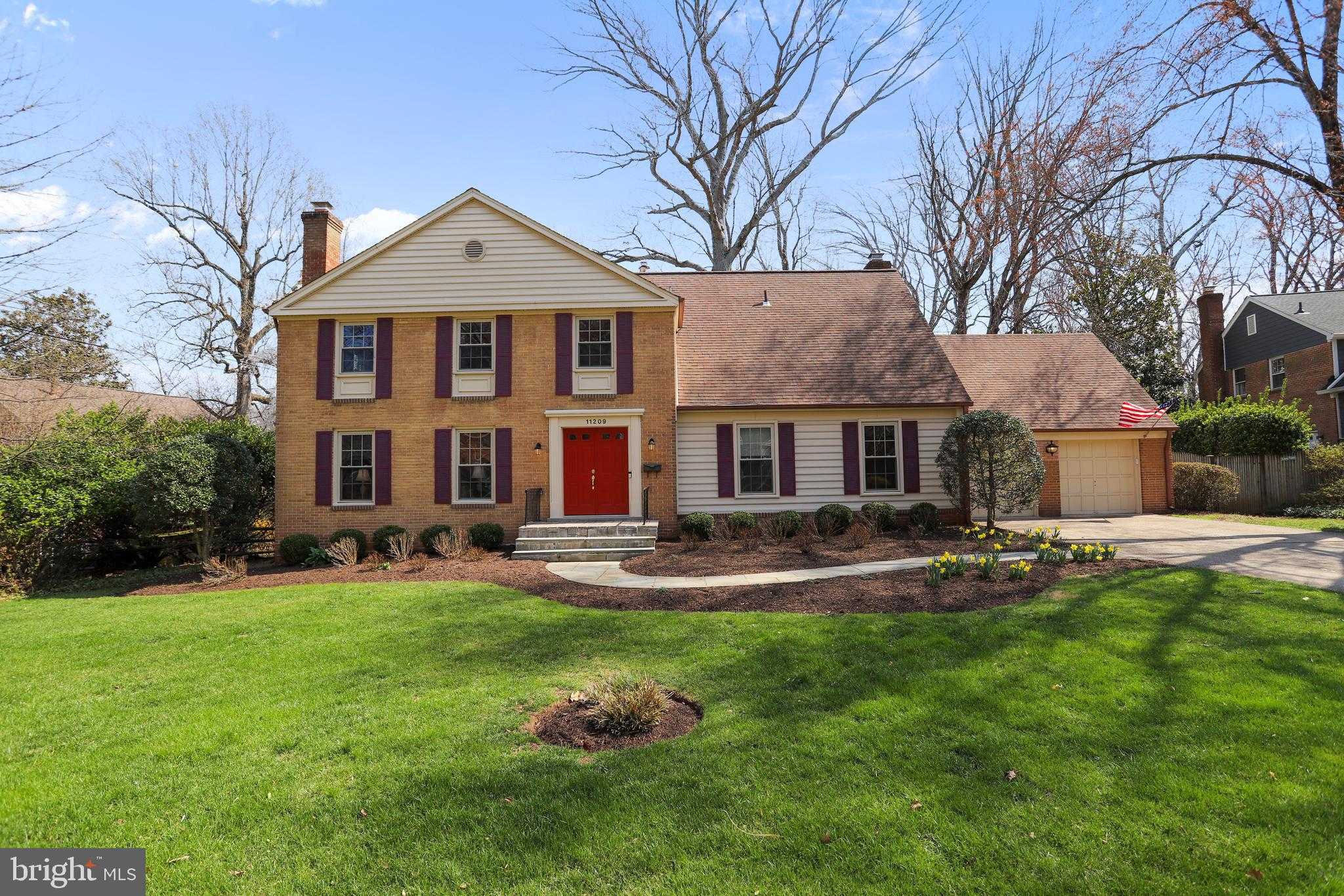 11209 Farmland Dr photo 3