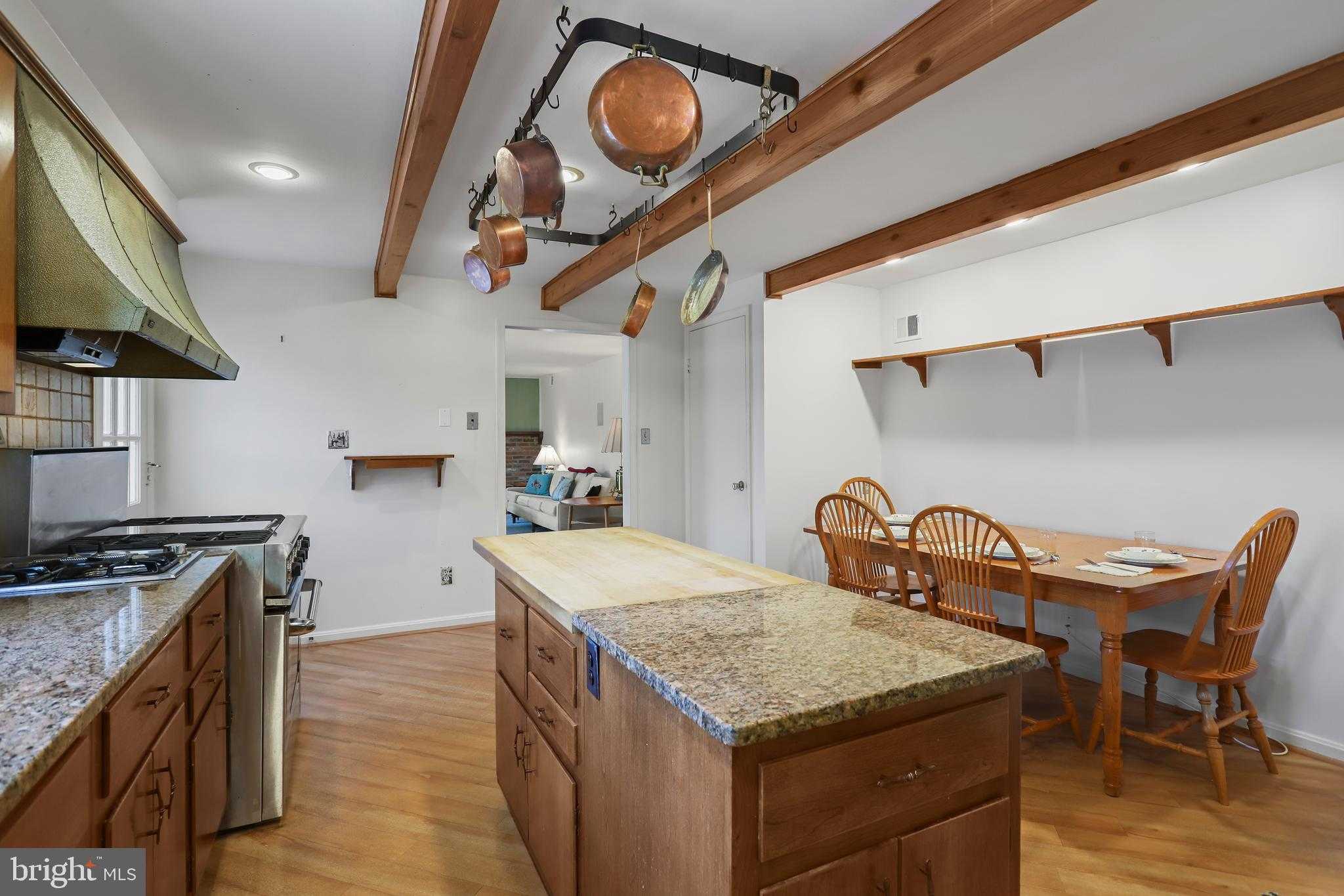 11209 Farmland Dr photo 8