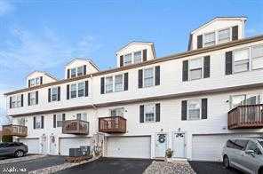 15 Riverwatch CT photo 10