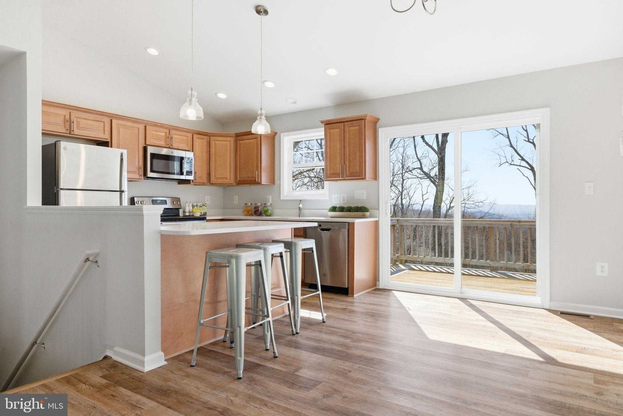 210 Gayles Ln photo 4