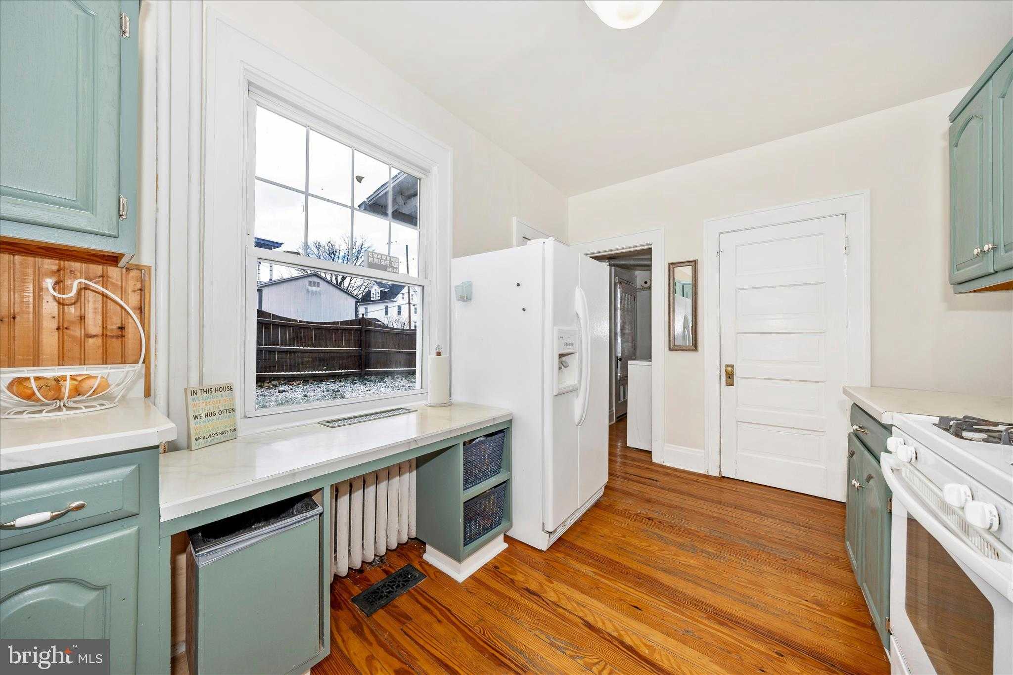 707 Summit Ave photo 18