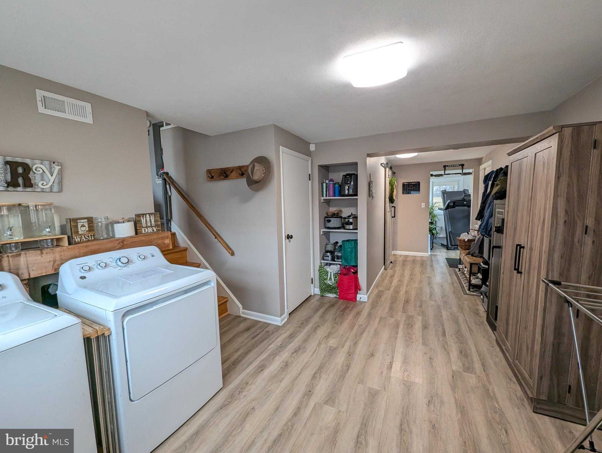 170 Gordon Ave photo 32