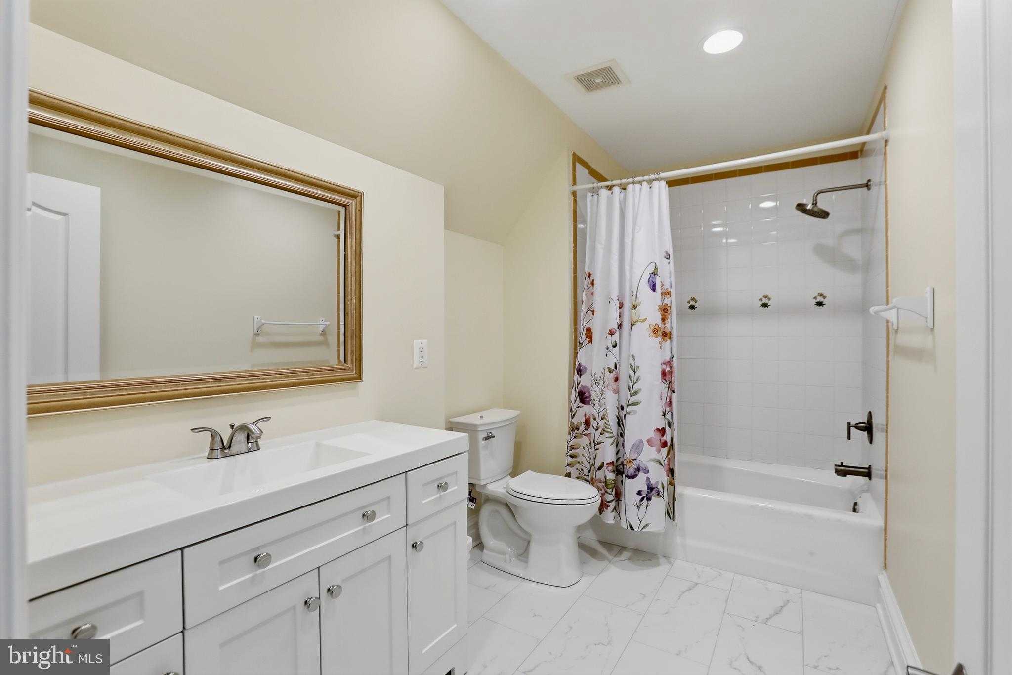 606 Kentland Dr photo 67