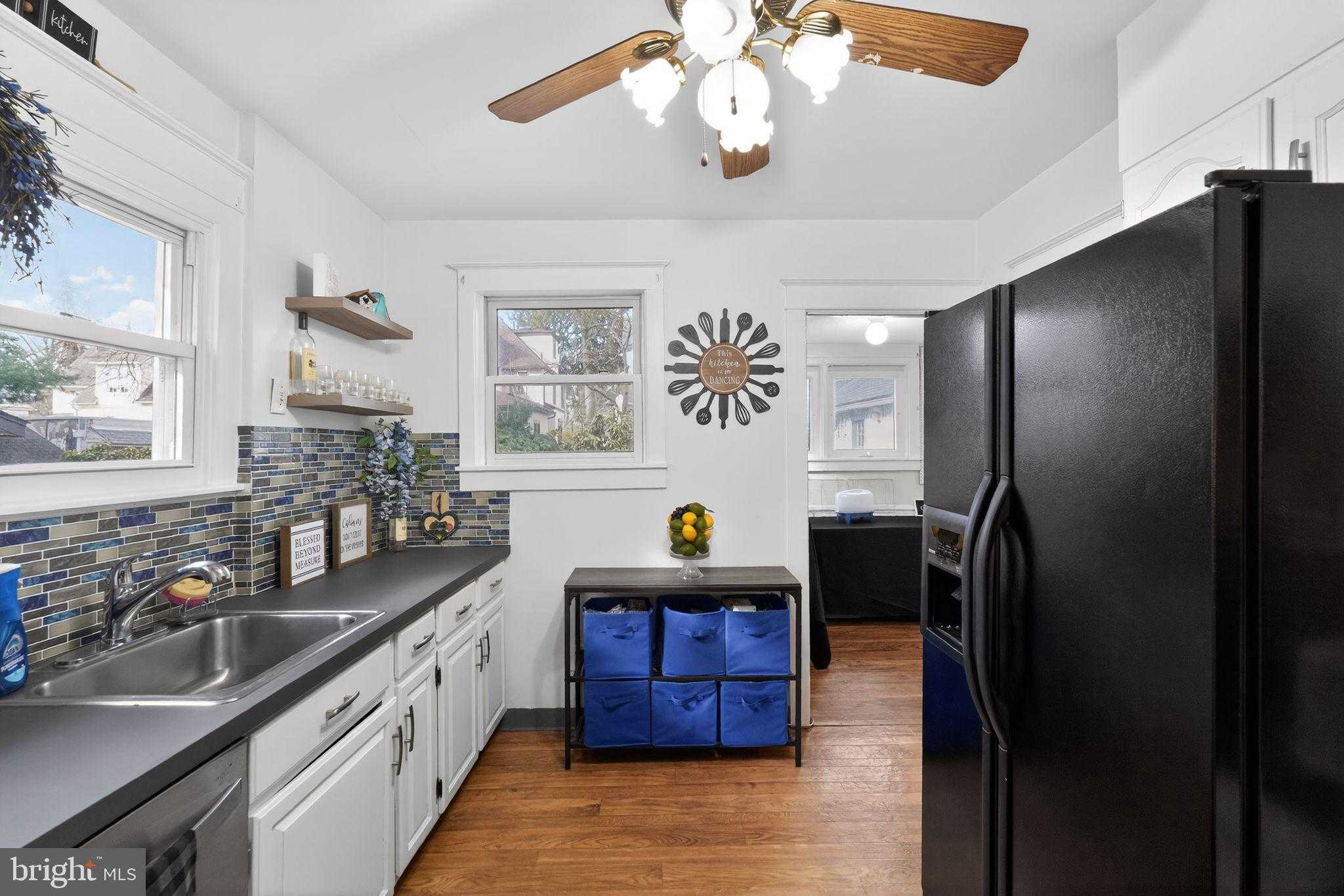 346 Wayne Ave photo 15