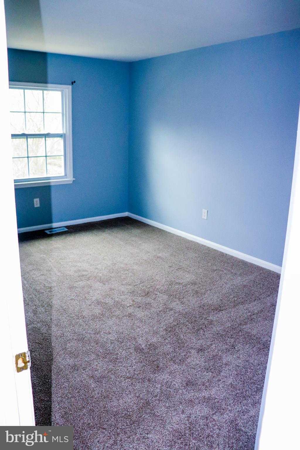 9856 Whiskey Run photo 17