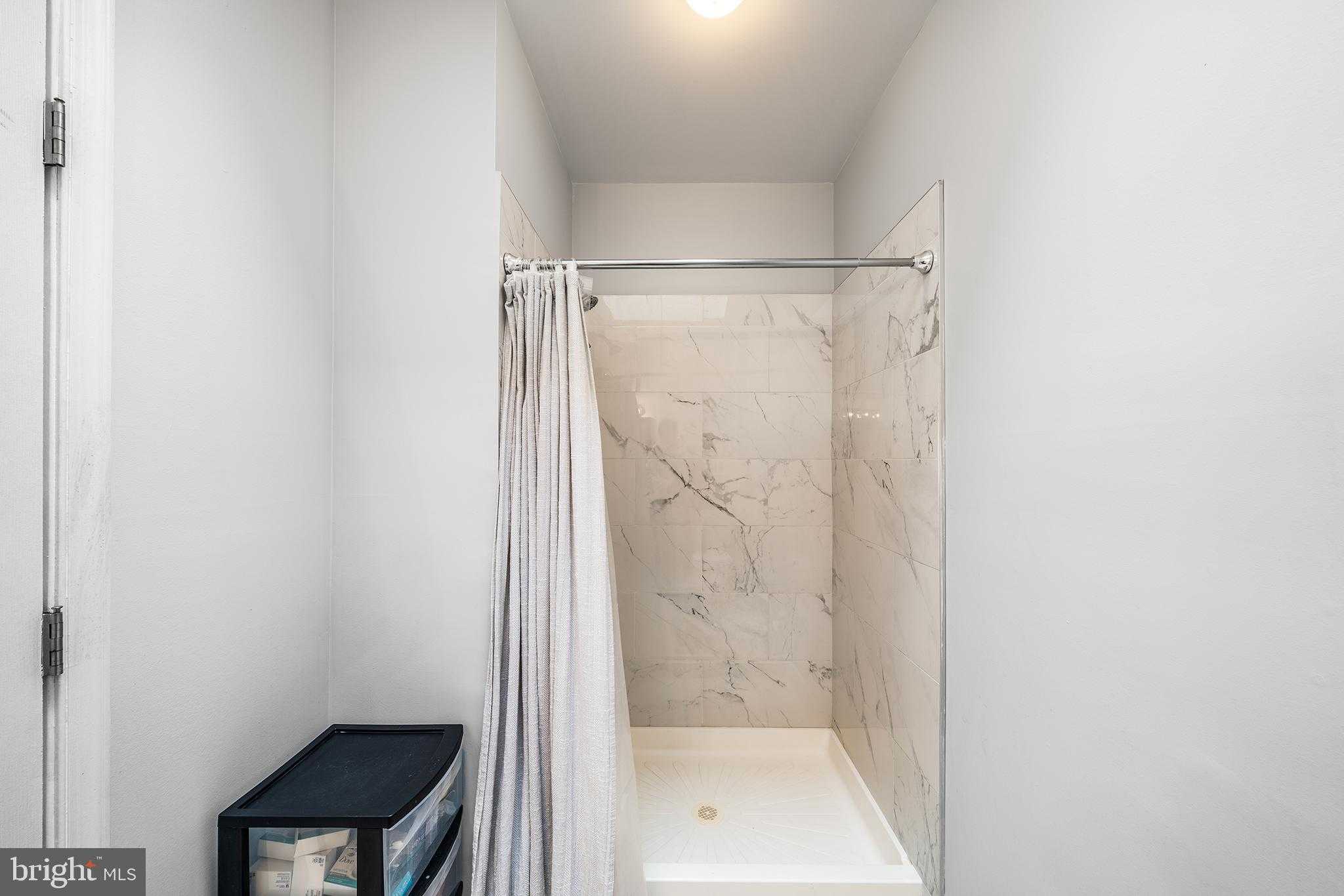 6140 Chew Ave photo 15