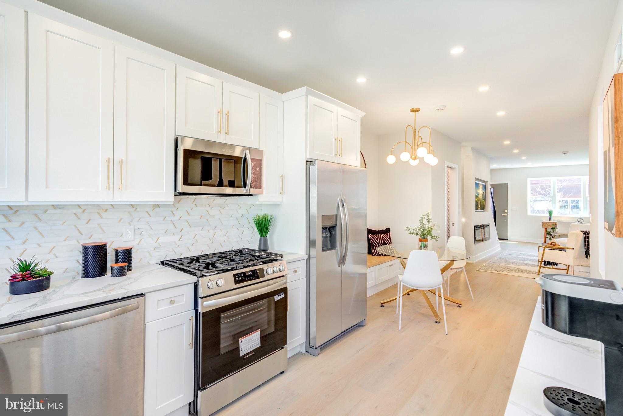 1924 S Lambert St photo 14