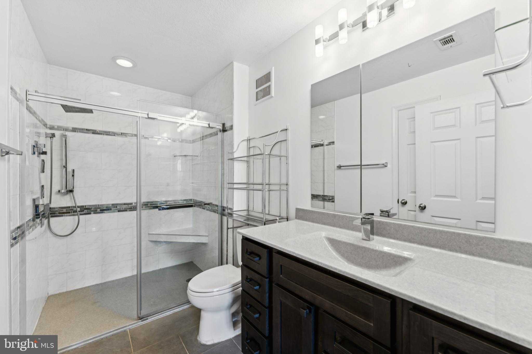 501 Hungerford Dr Apt 459 photo 20