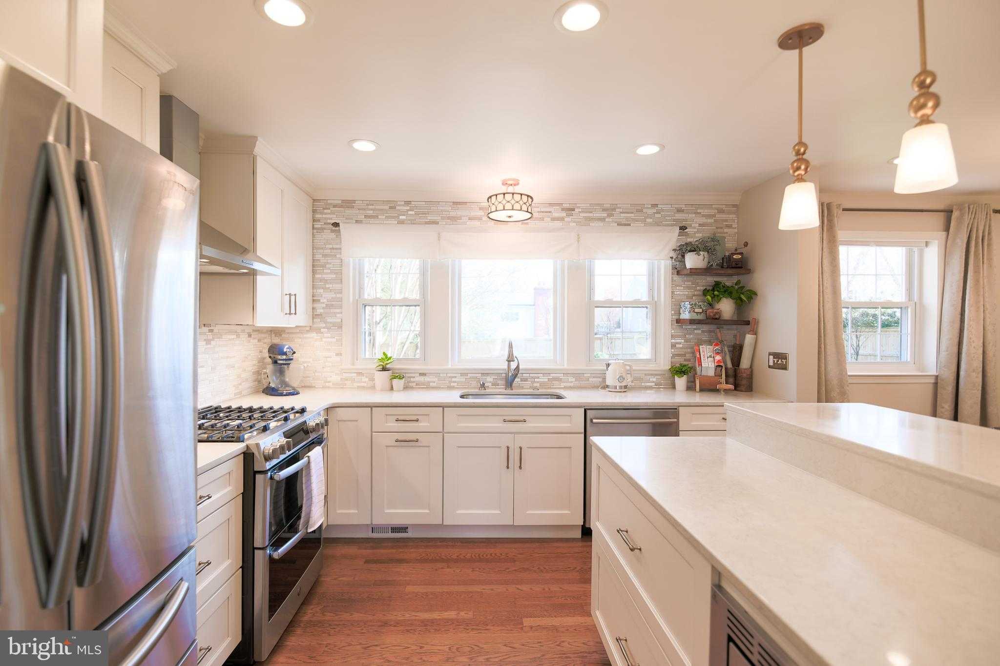 512 Crestwood Dr photo 20