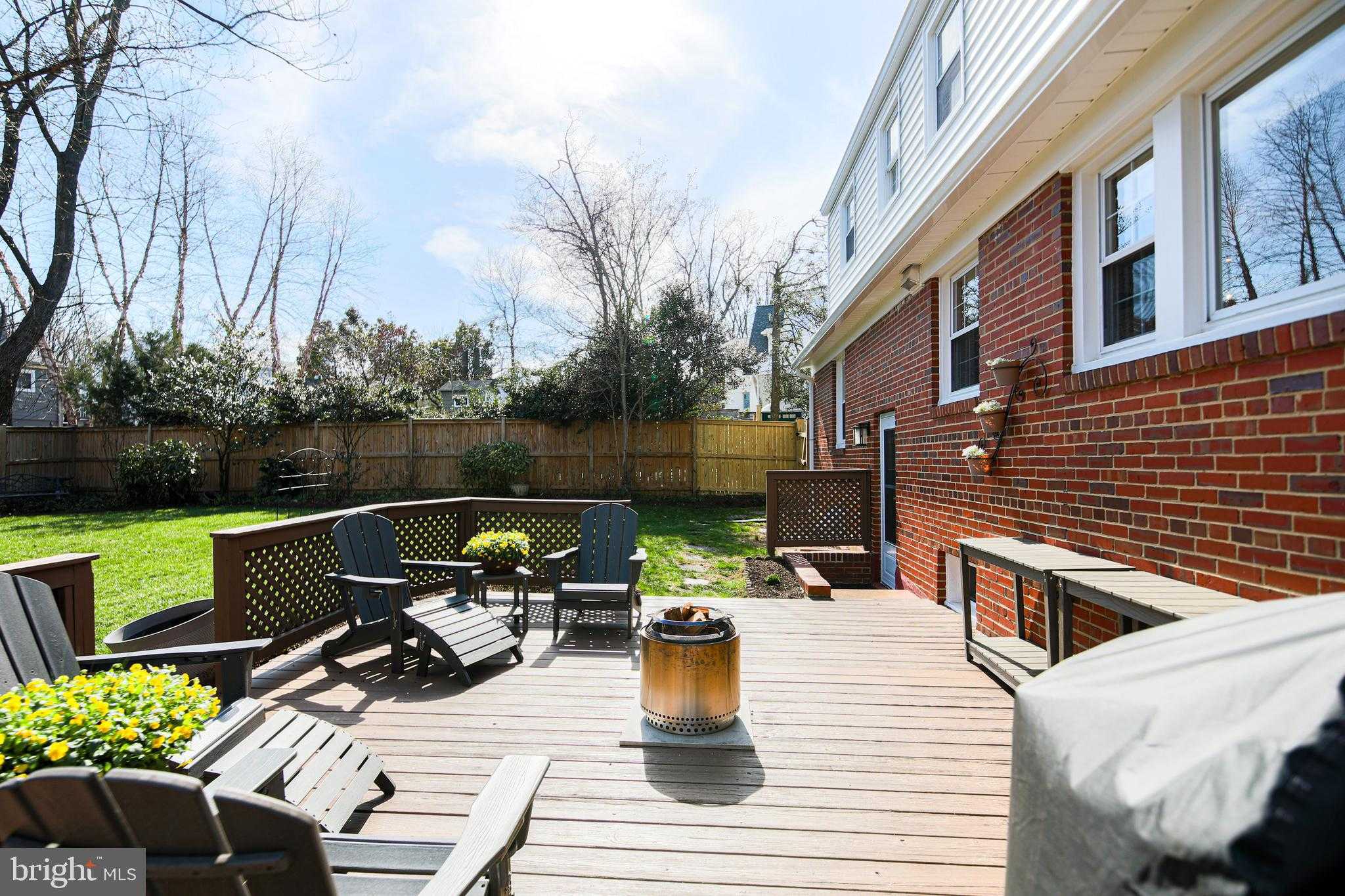 512 Crestwood Dr photo 64