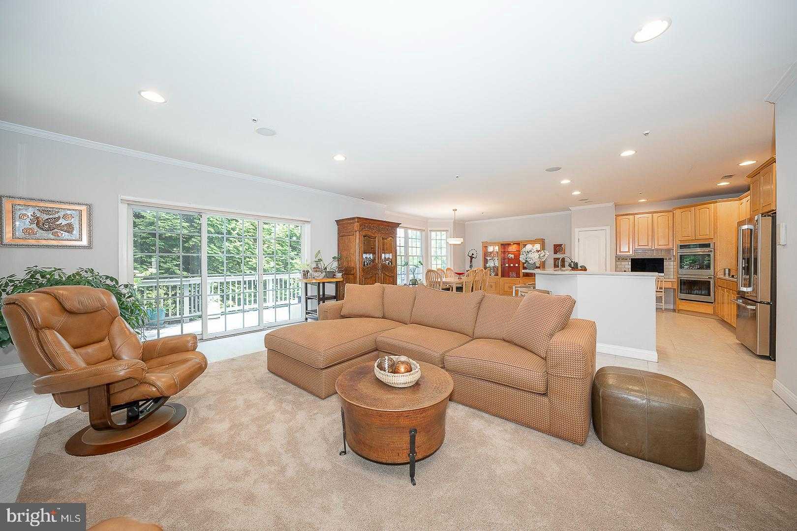 406 Merion Hill Ln photo 9