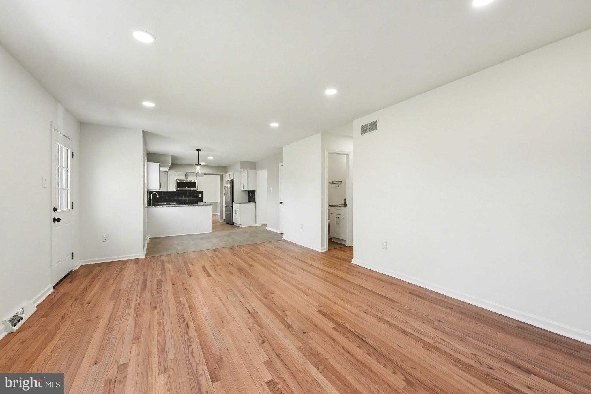 1509 Saint Andrews Way photo 24