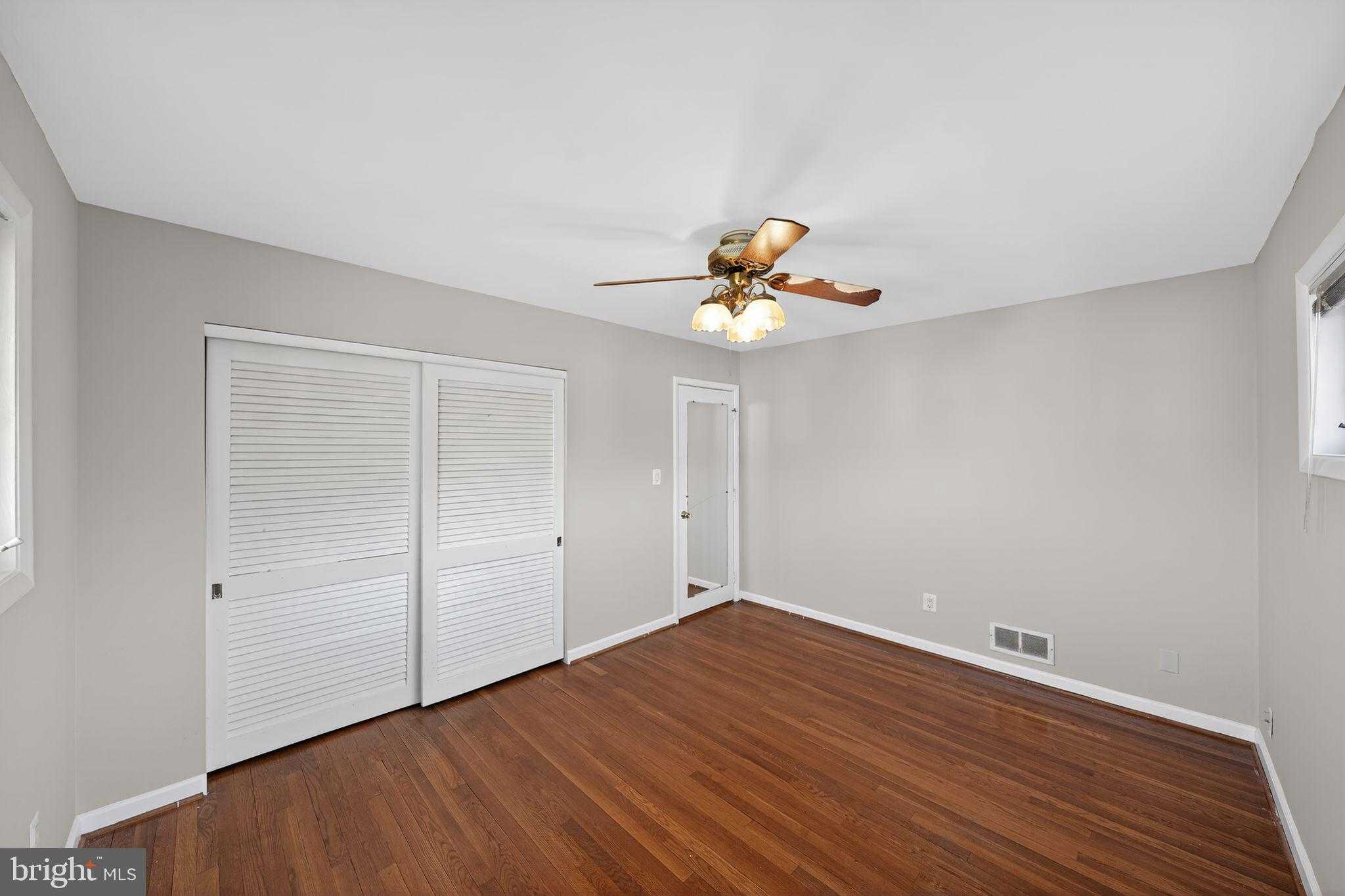 3505 Kayson St photo 11