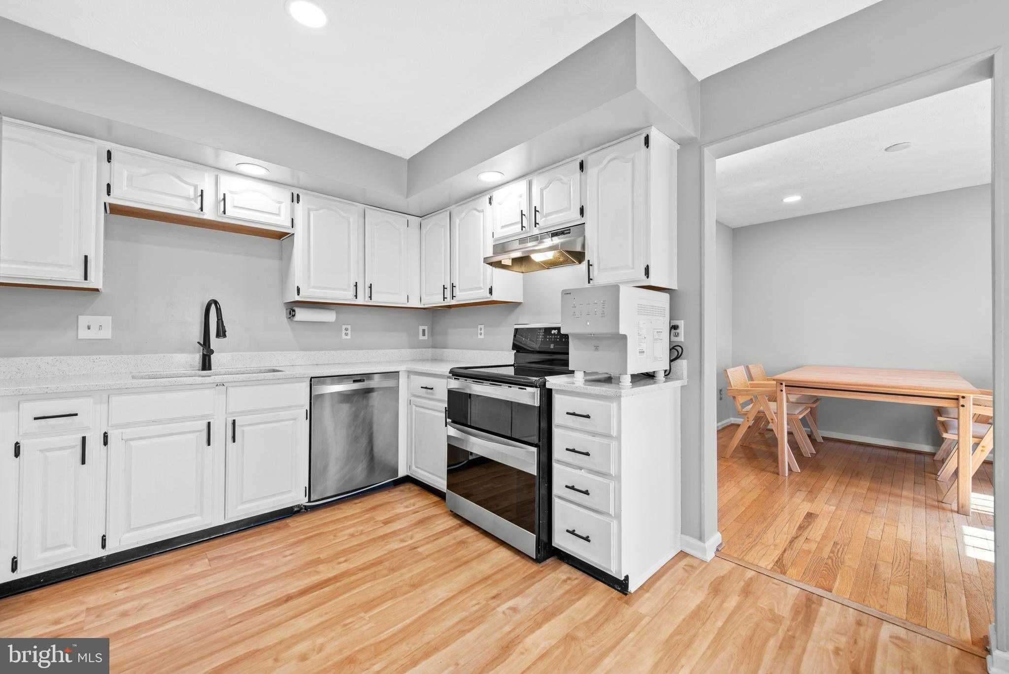 5648 April Journey # 51 photo 9