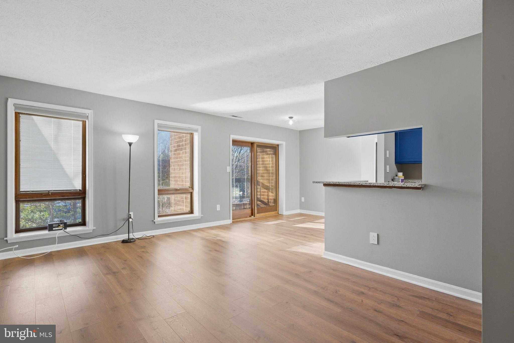 23242 Rosewood CT Apt 1069 photo 4