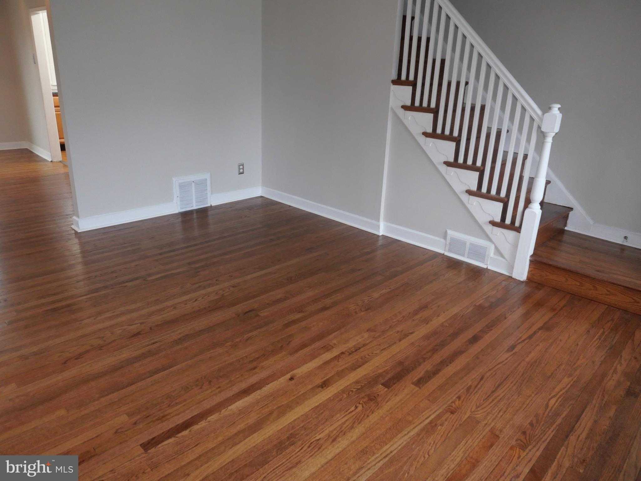 1224 Cobbs St photo 2