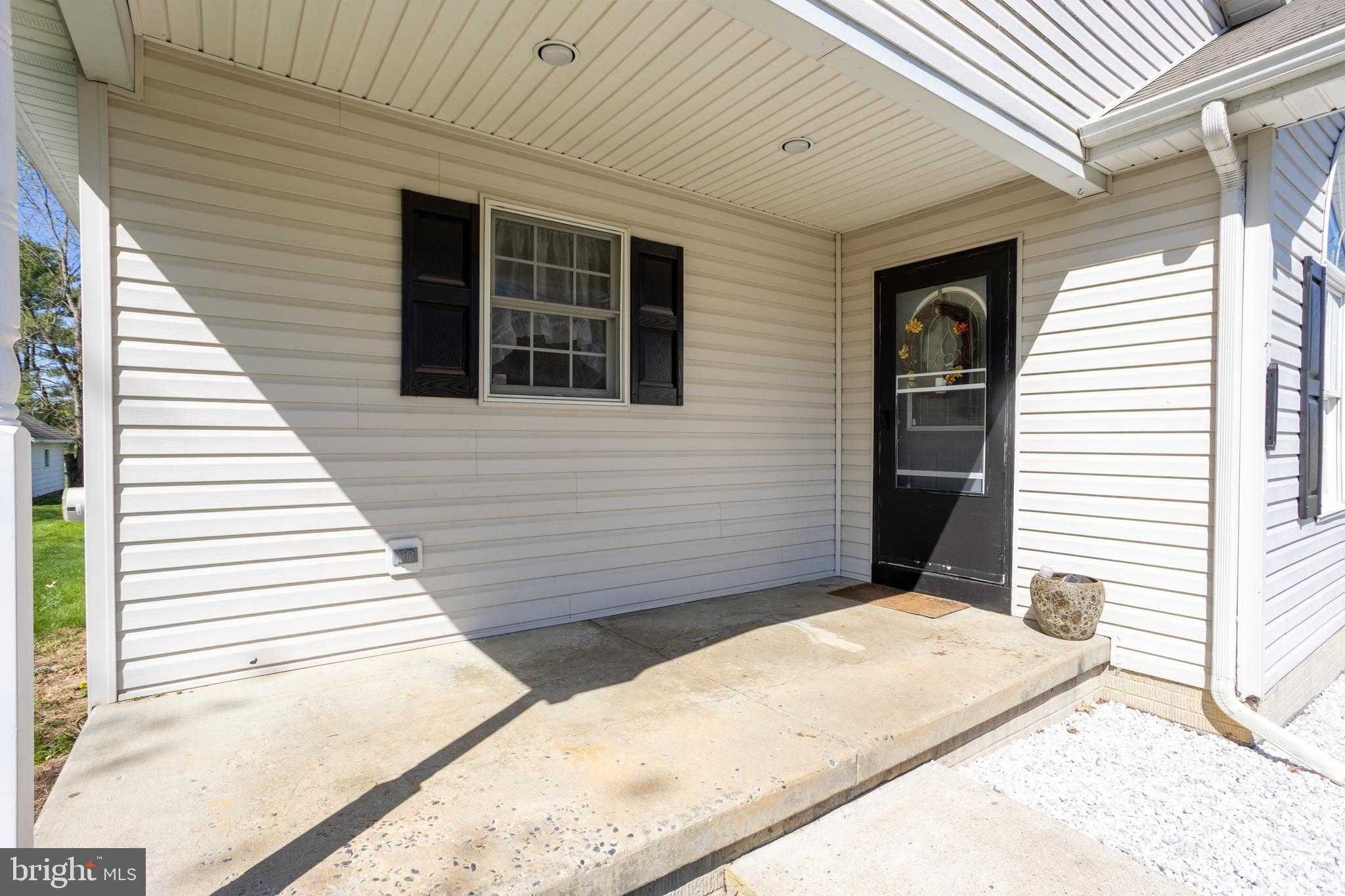 213 Cherry Hill Rd photo 2