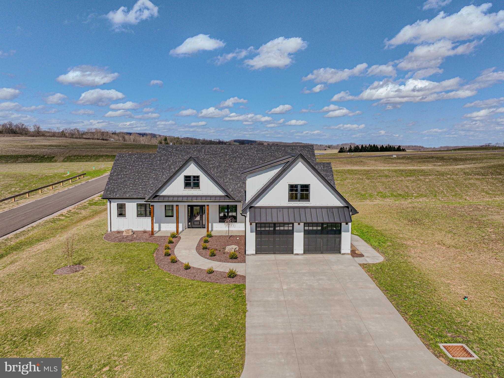 15 Walnut Dr photo 2