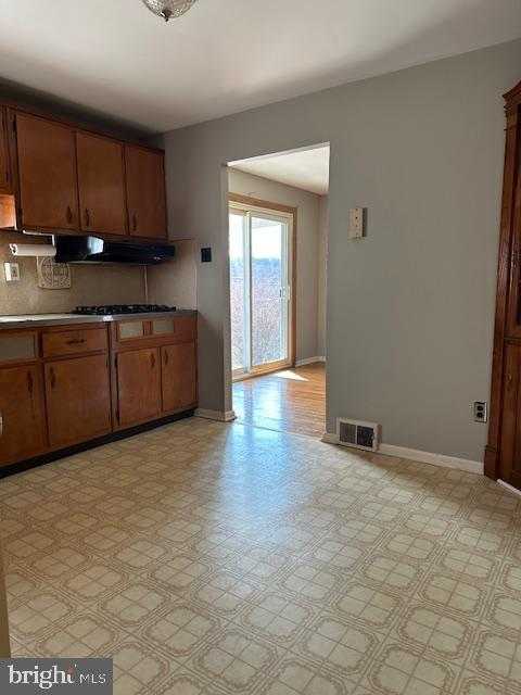 817 Rennard Cir photo 9