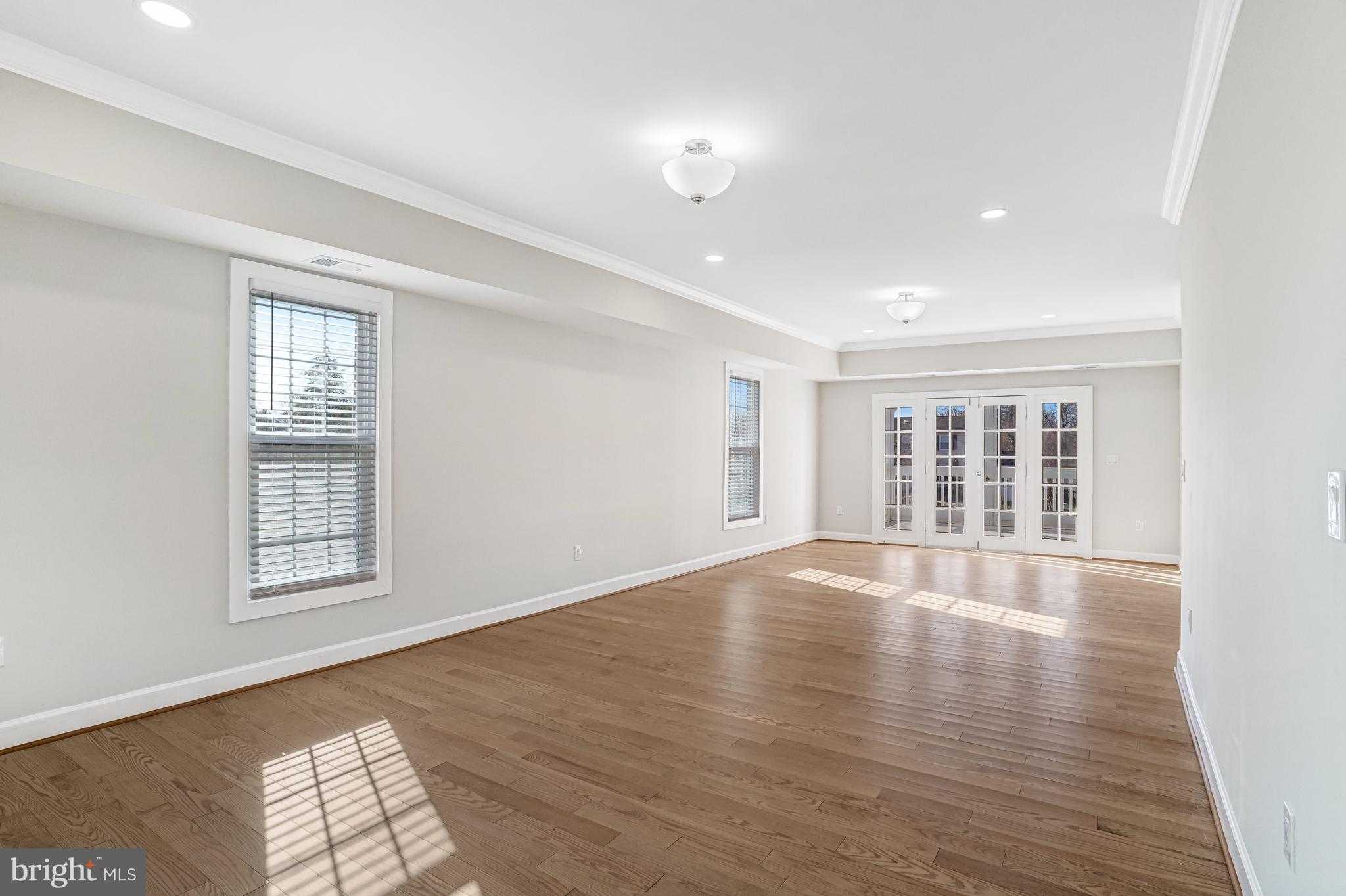 3010 Steven Martin Dr photo 60