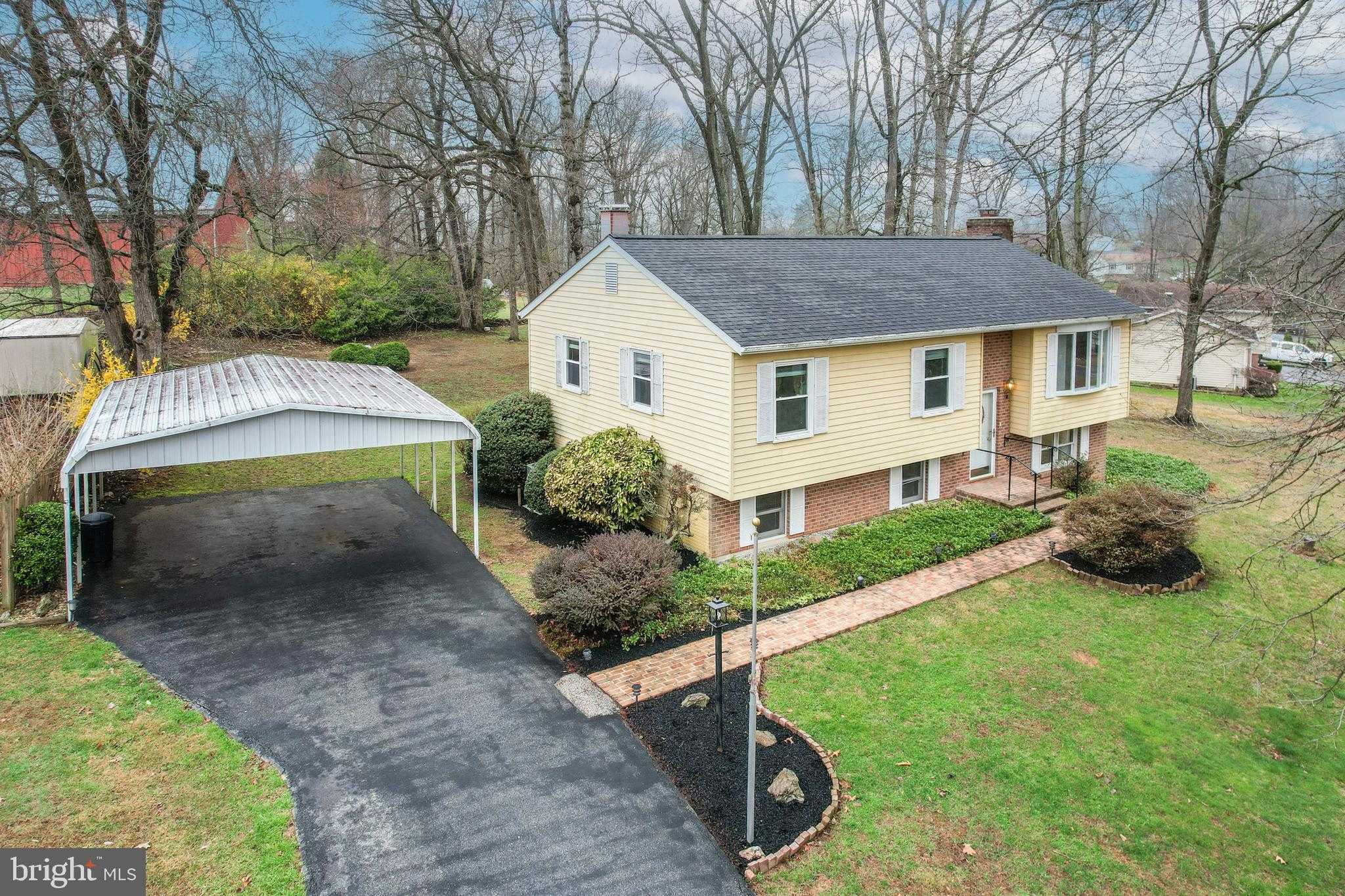 2202 Green Haven Way photo 4