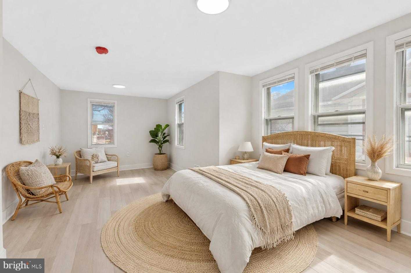 7911 Loretto Ave photo 15