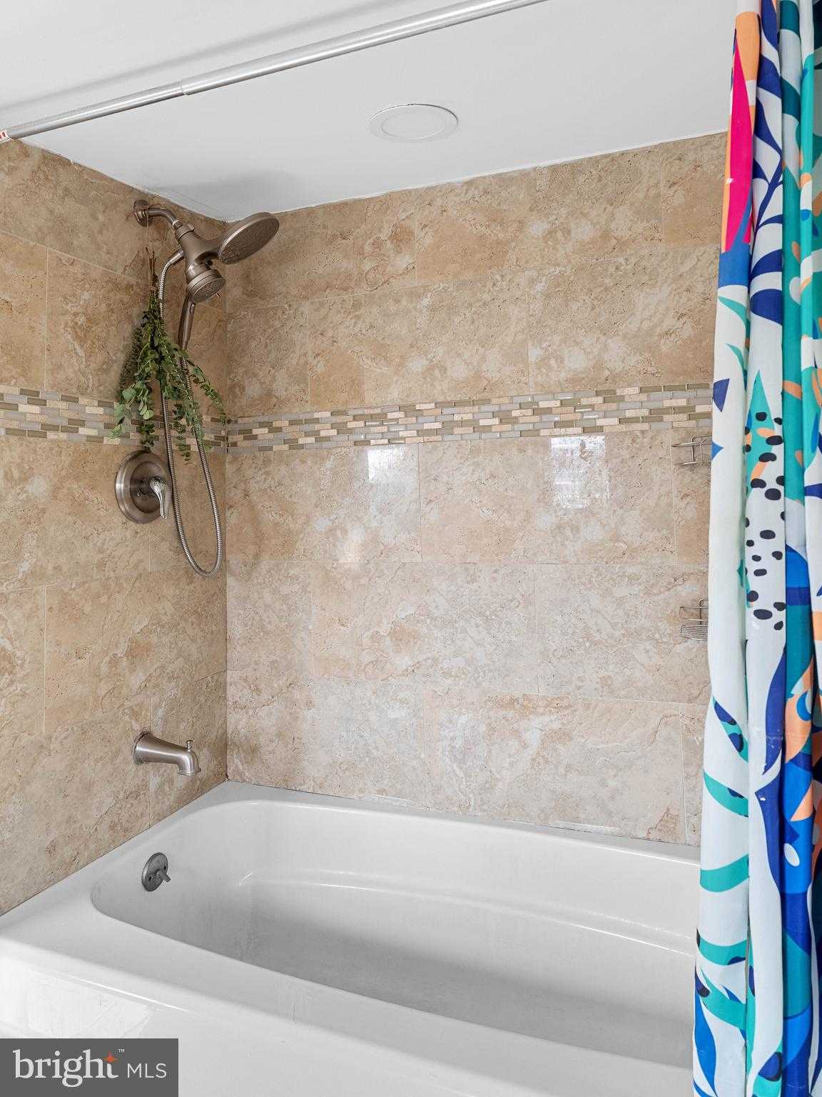 7911 Loretto Ave photo 27