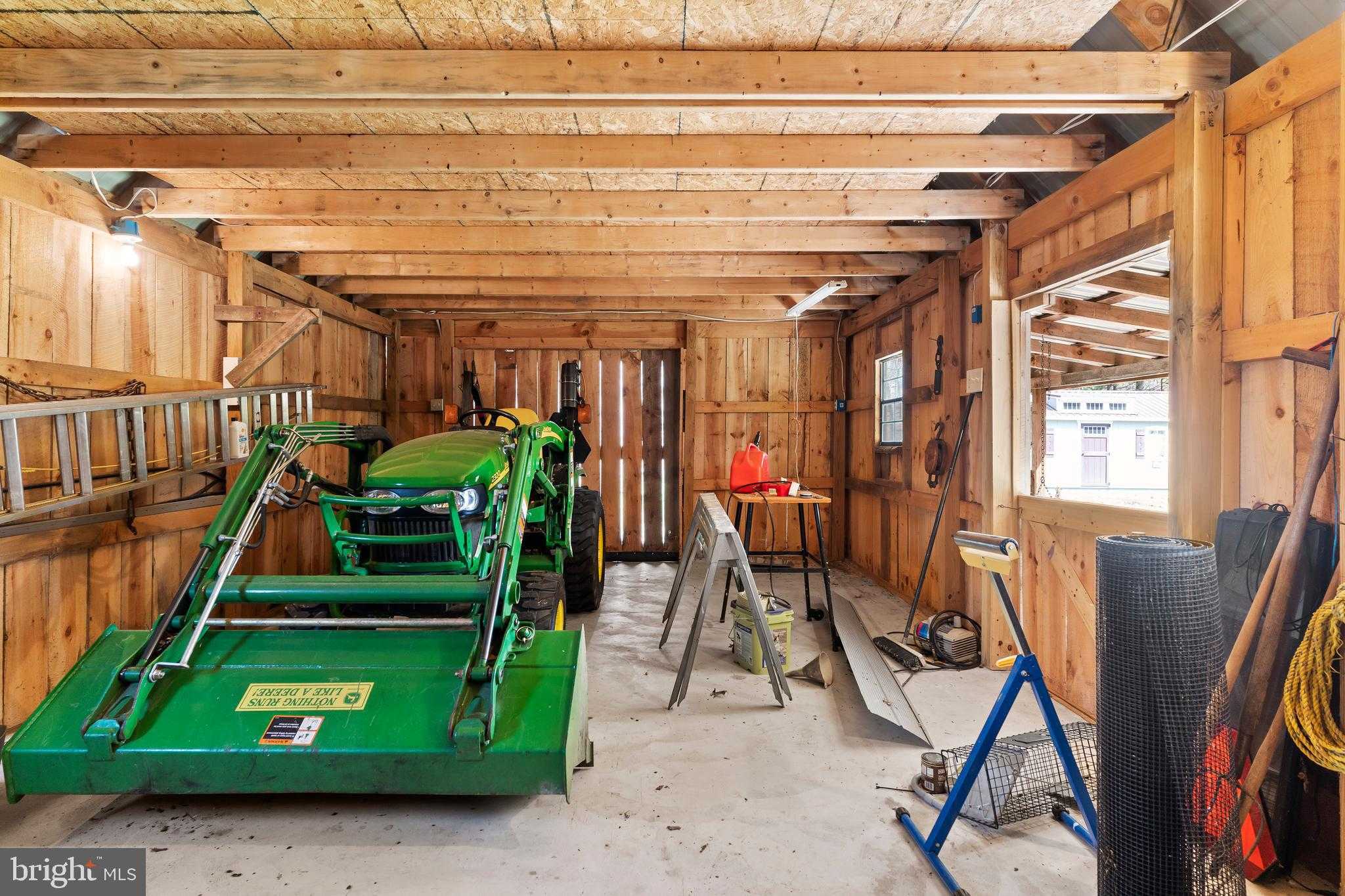 481 Centerville Rd photo 42