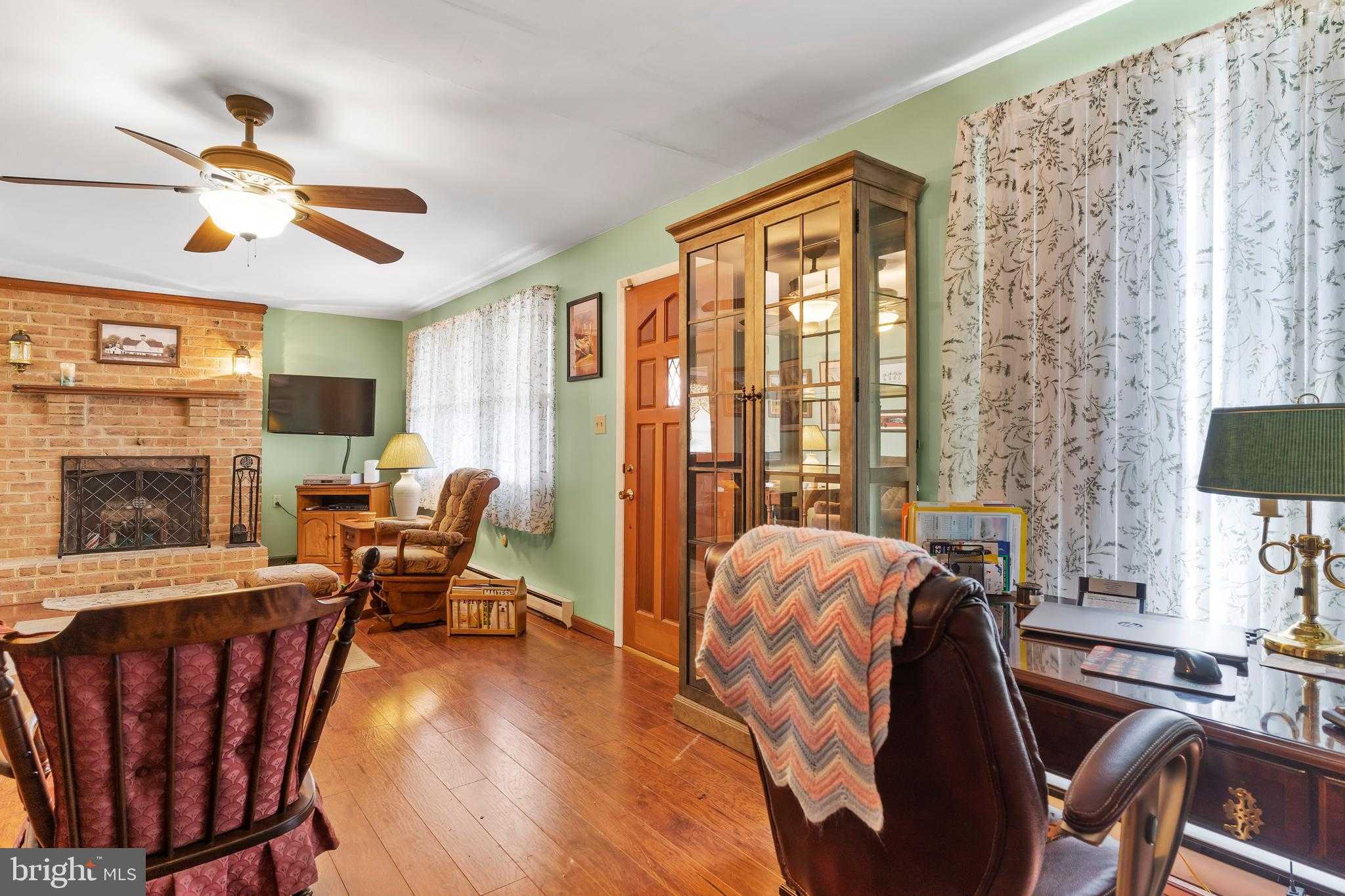 481 Centerville Rd photo 6