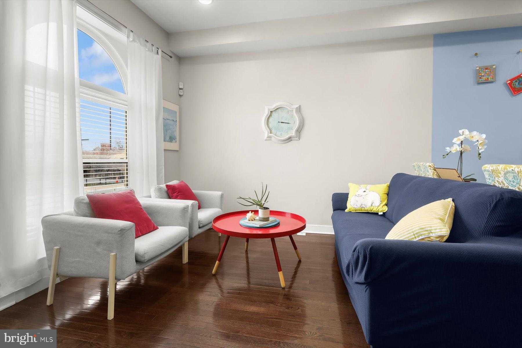 943 N Patterson Park Ave photo 5