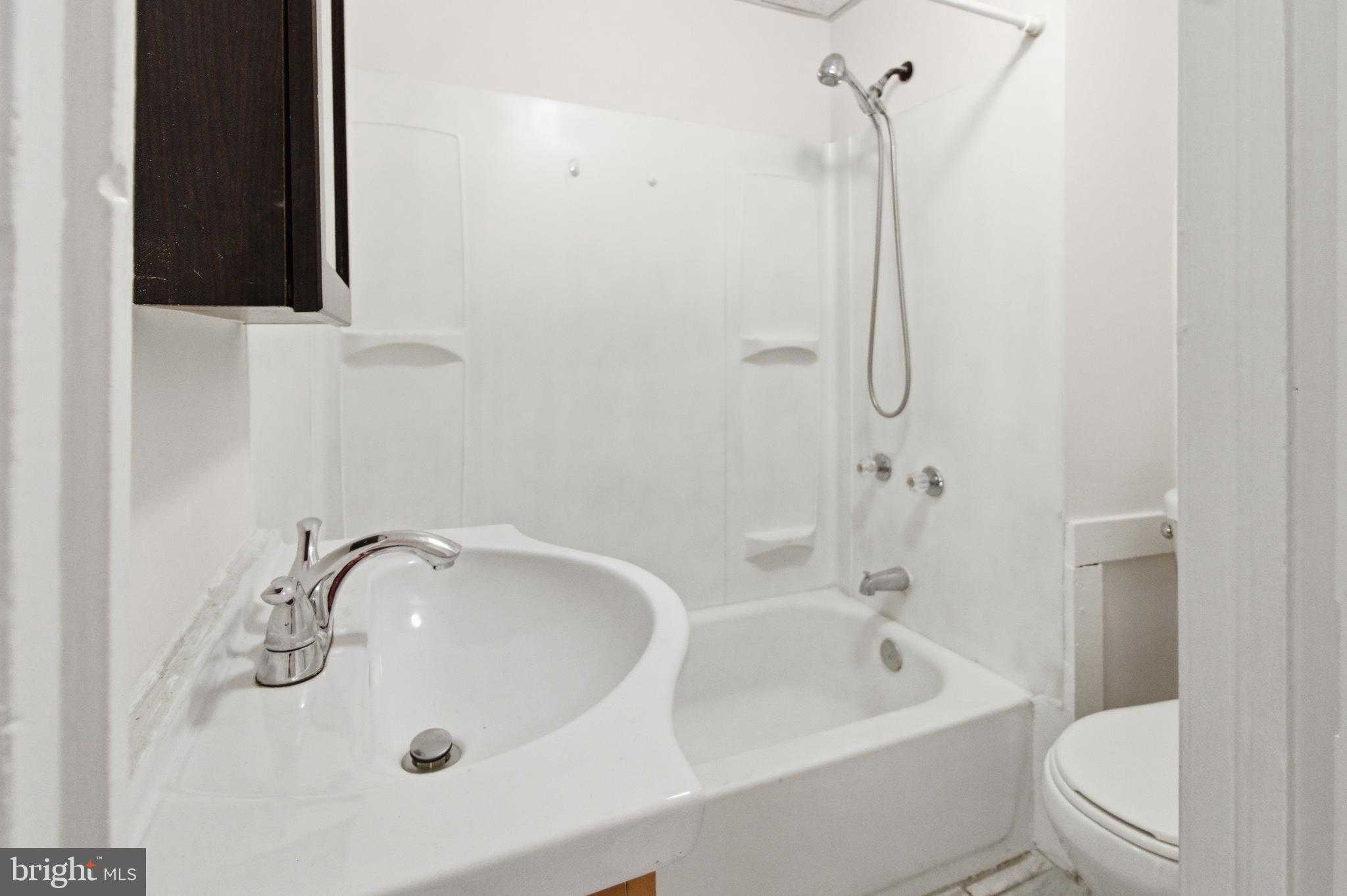 1509 Filbert St photo 7