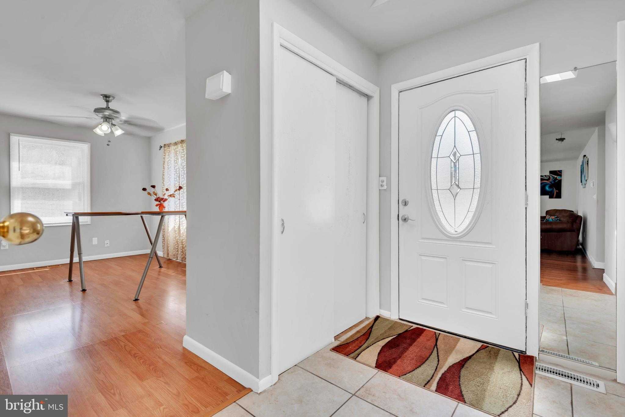 2012 Frontier CT photo 4