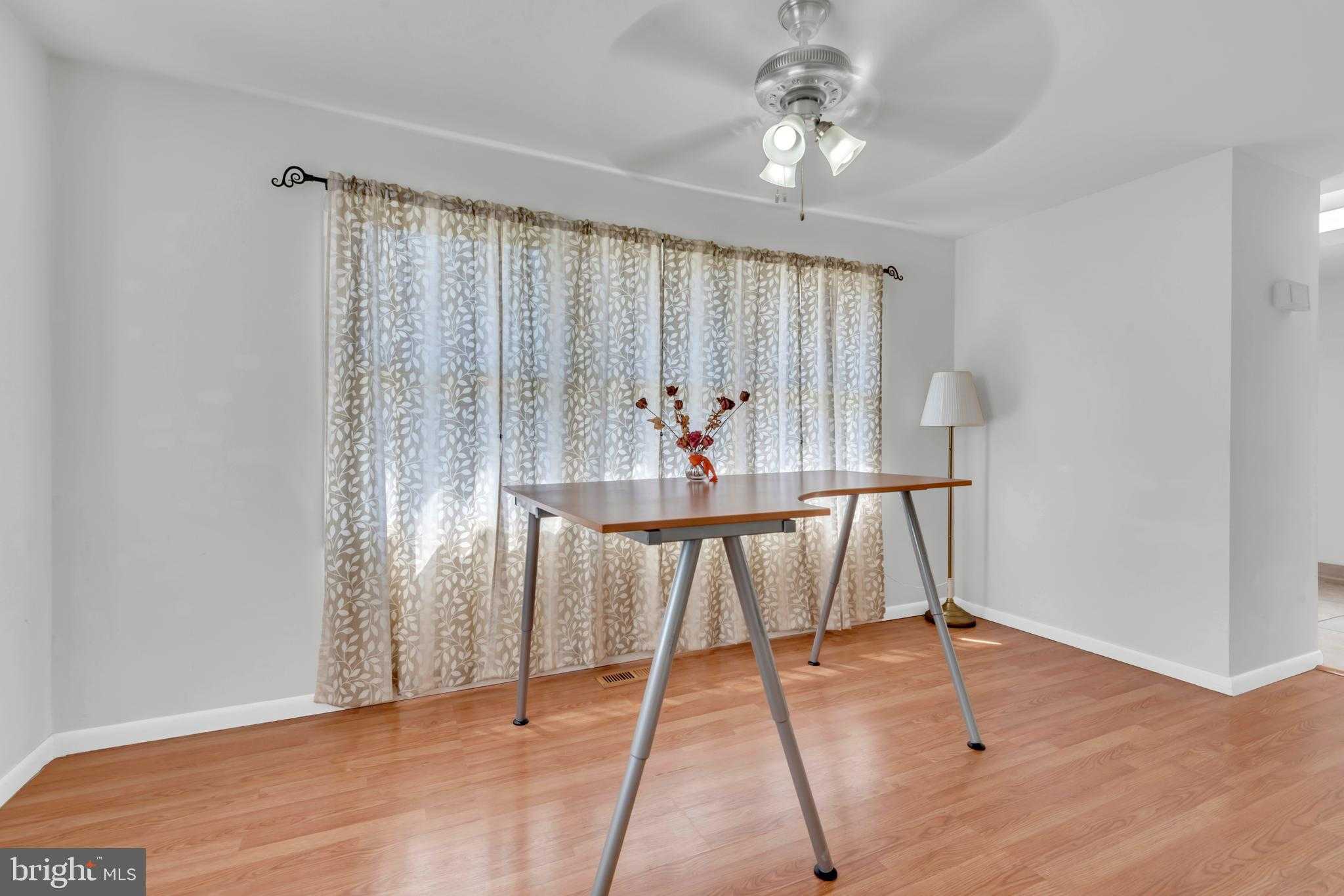 2012 Frontier CT photo 7