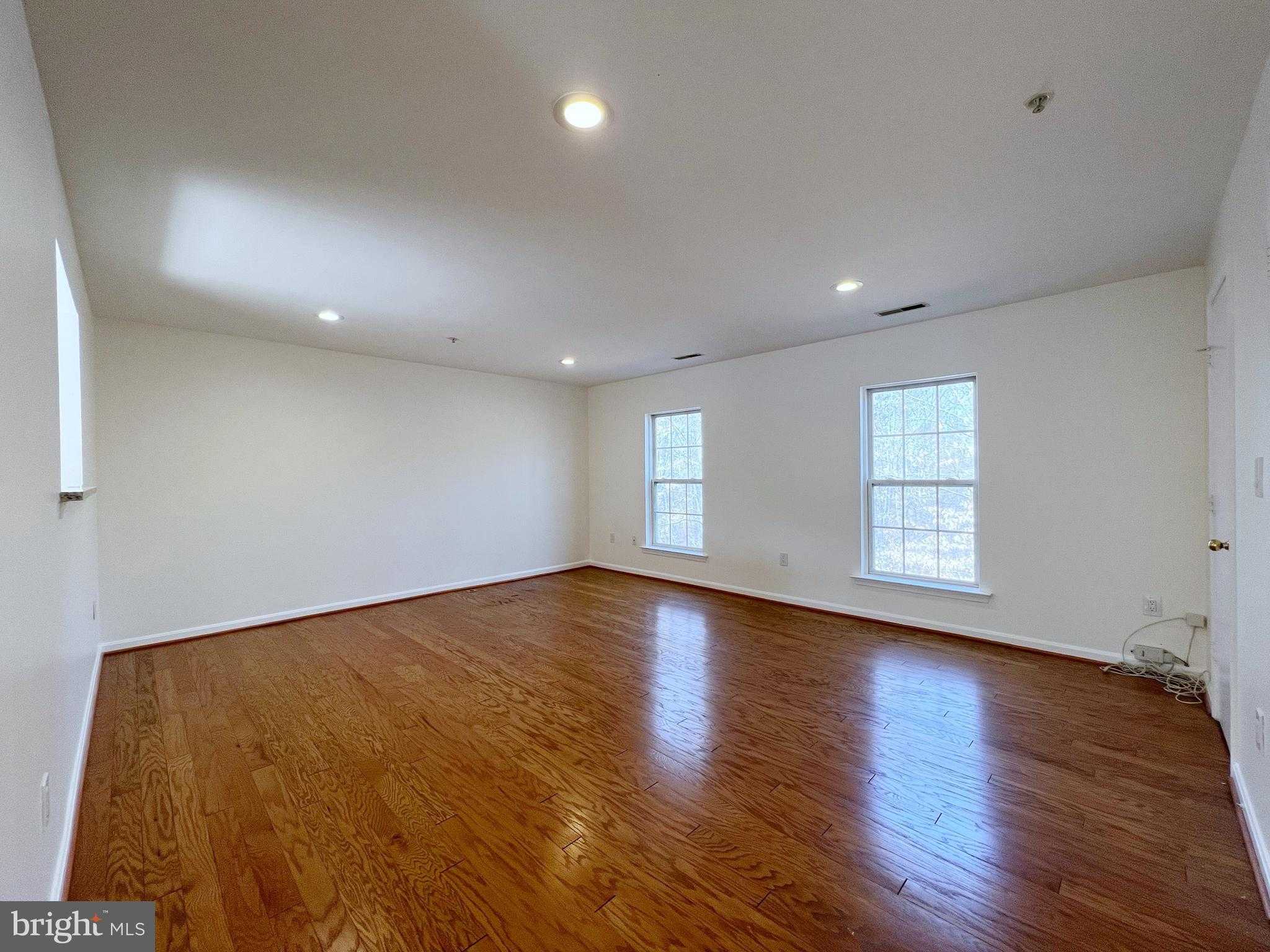 13758 Palmetto Cir photo 2