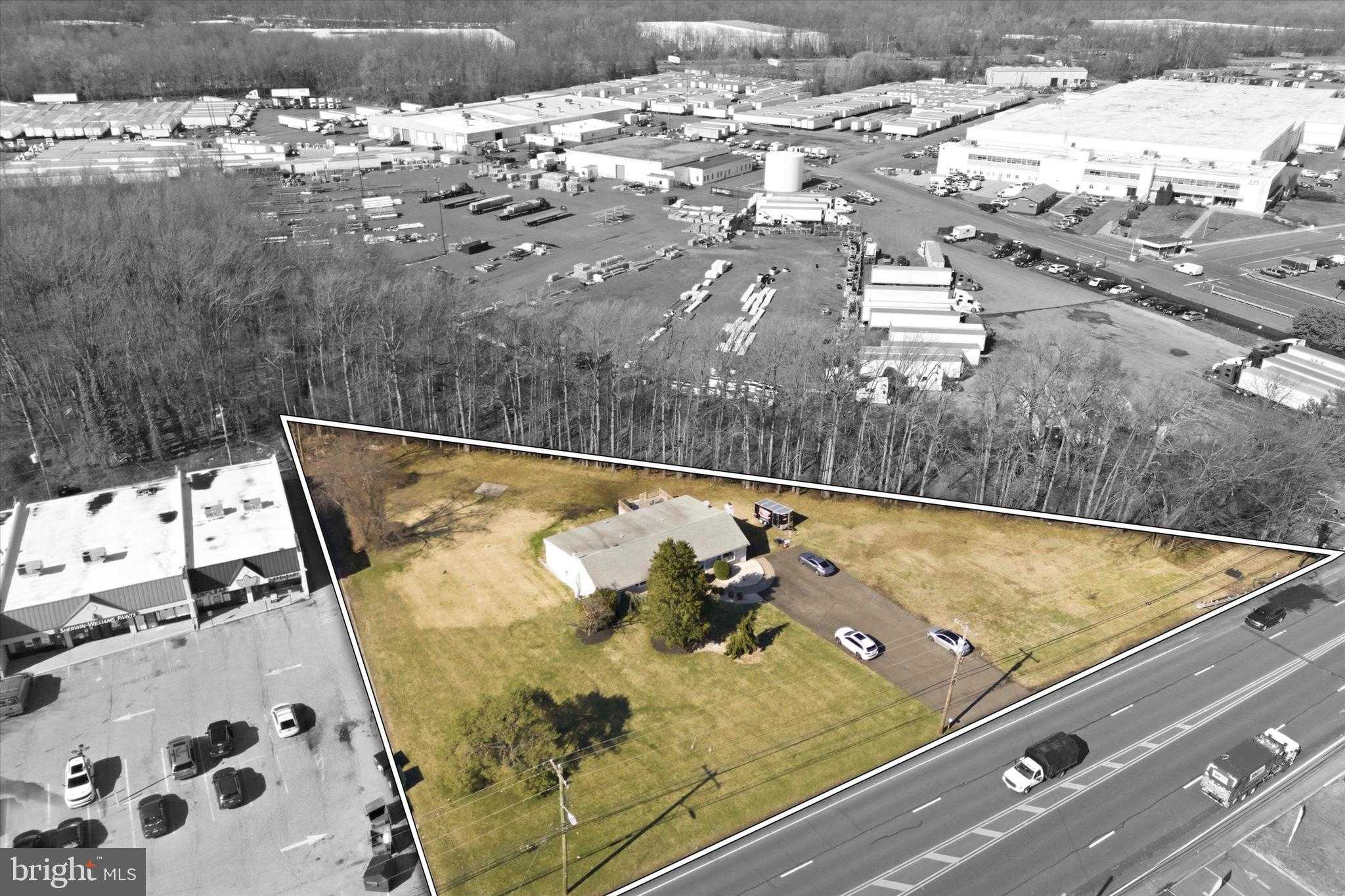 211 Lincoln Hwy photo 5