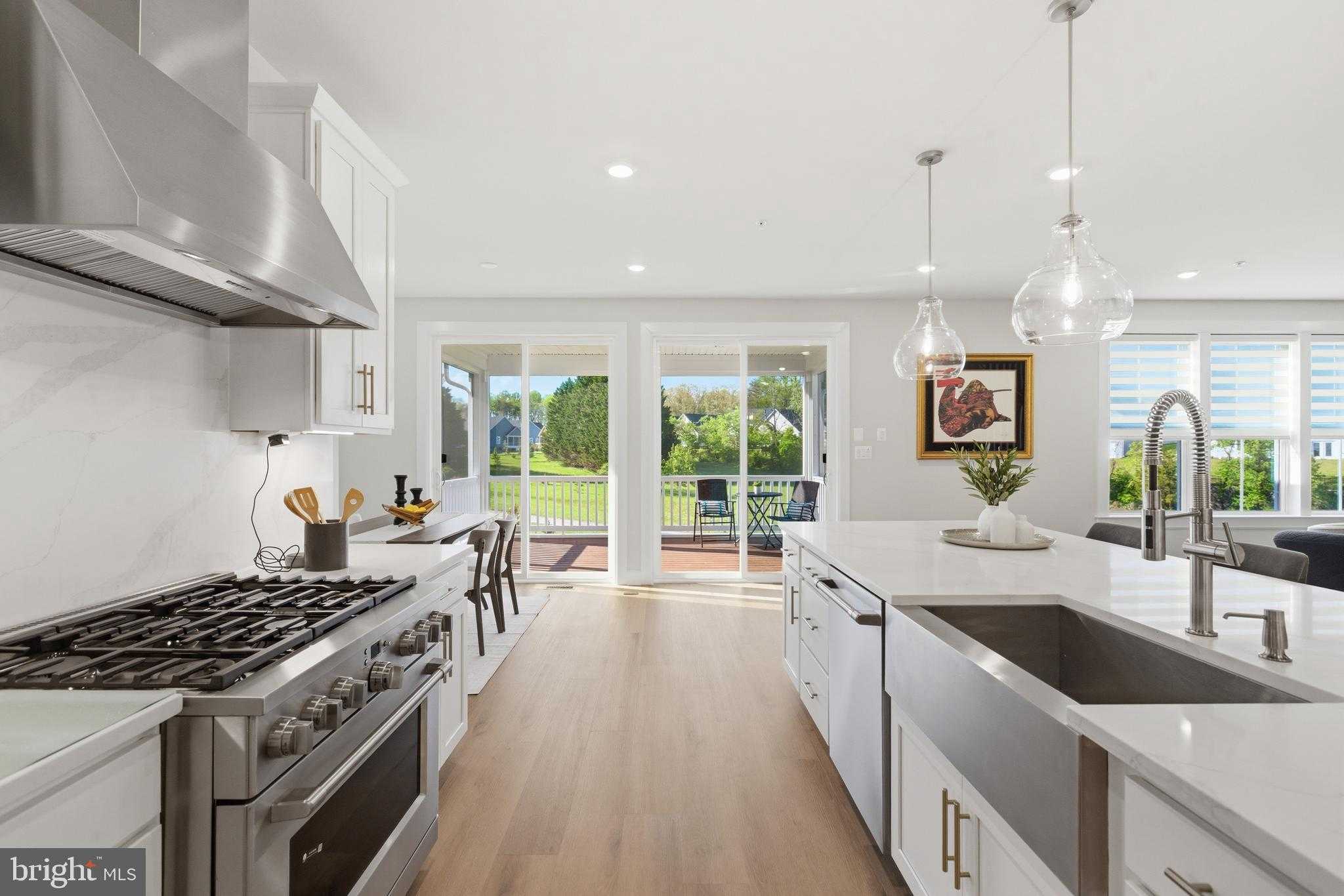 2646 Mariposa CT photo 17