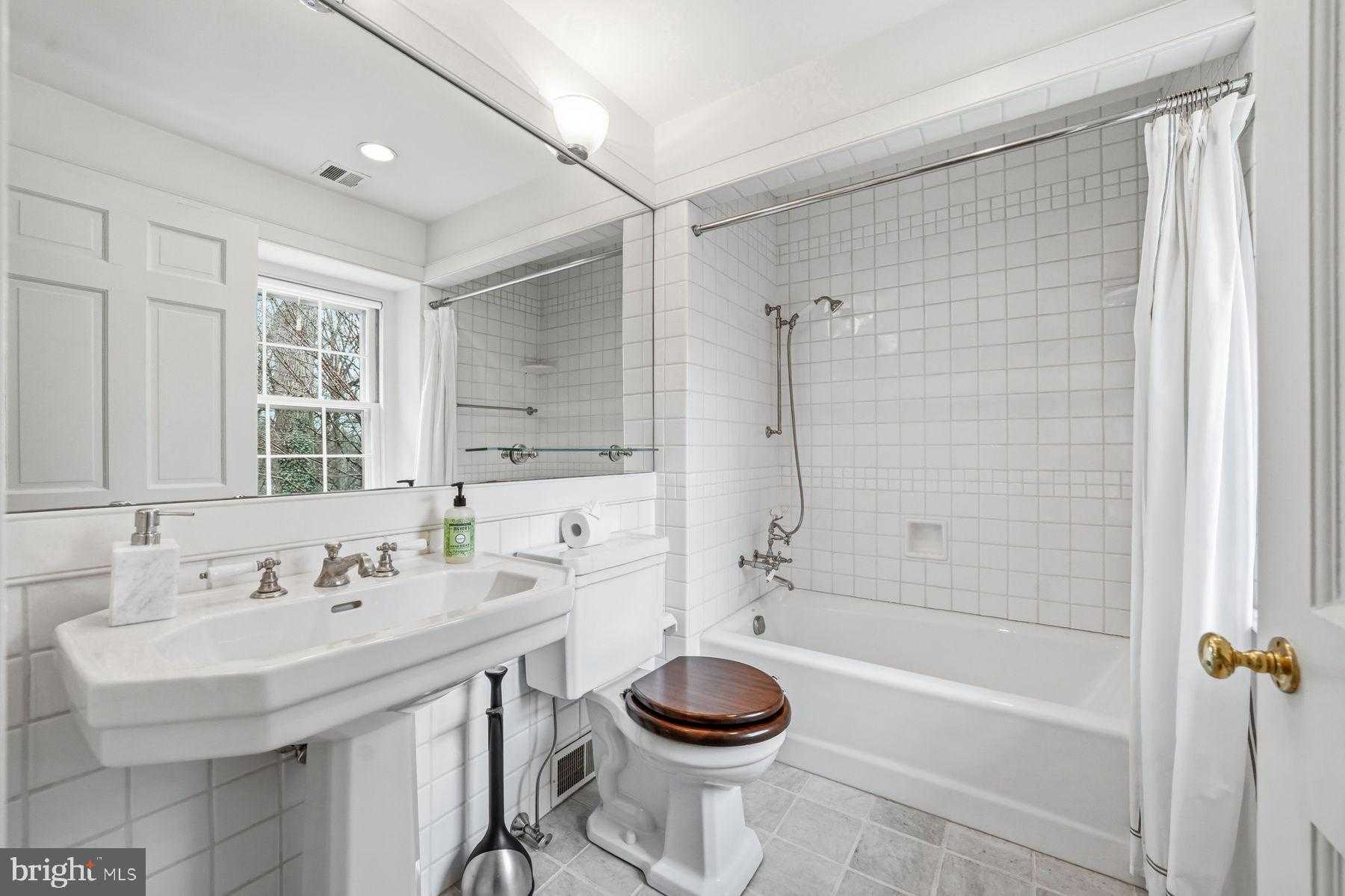 1431 Beaumont Dr photo 60