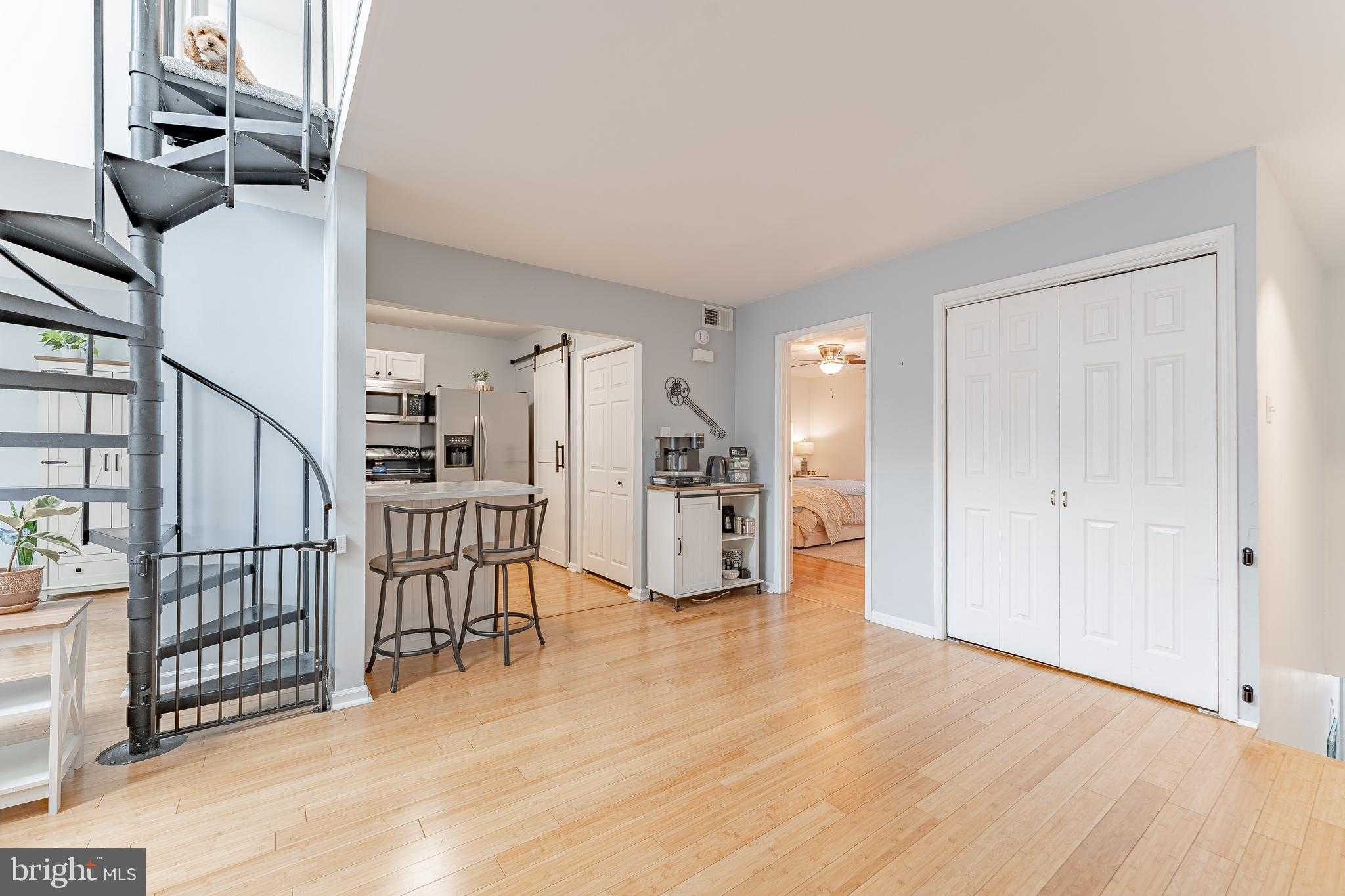 206 Everest Cir photo 8