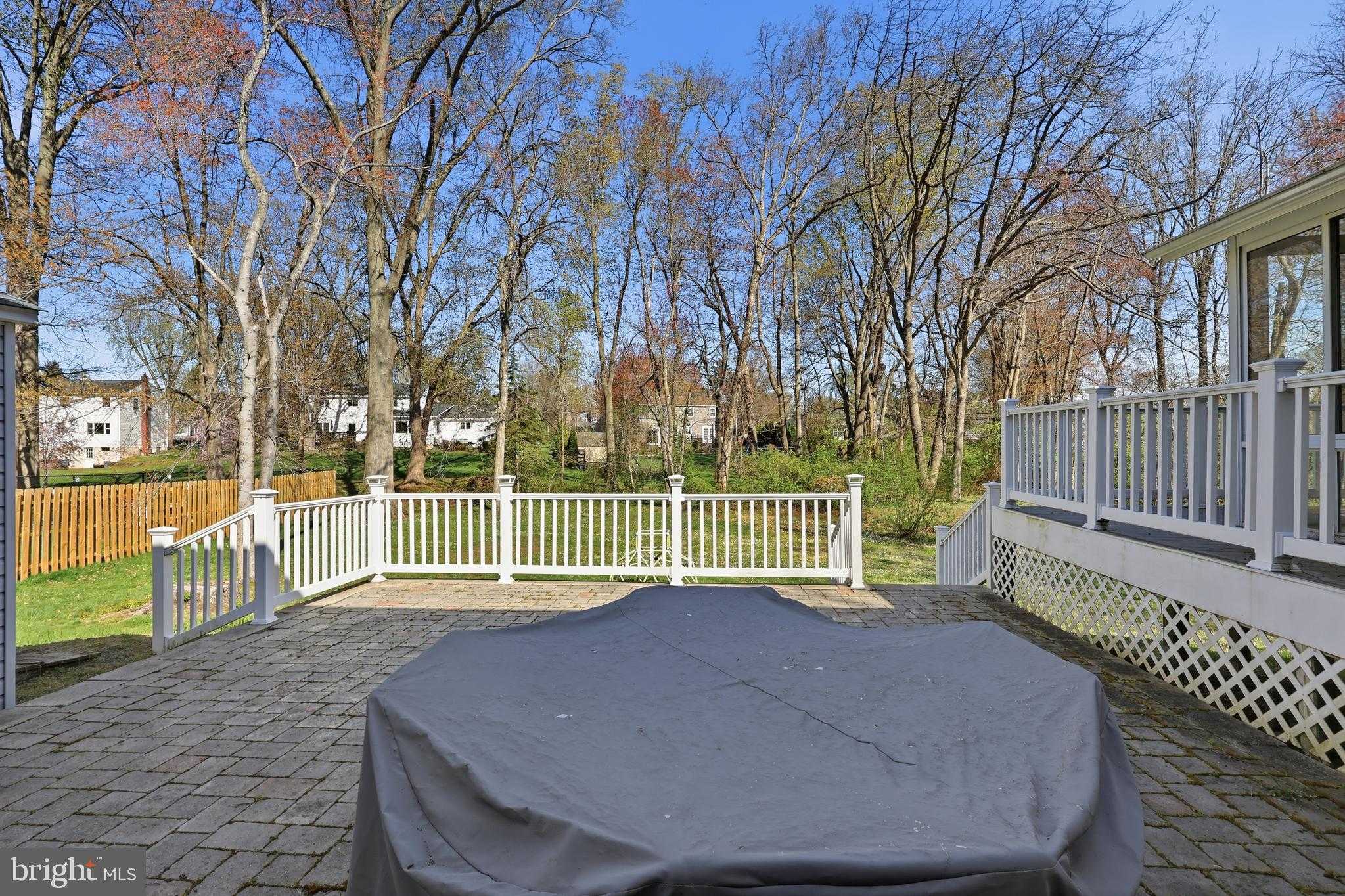 221 Valley Dr photo 51