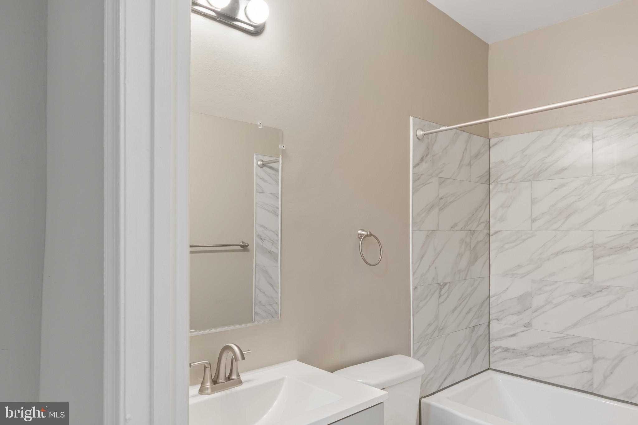 1109 S Carey St photo 18