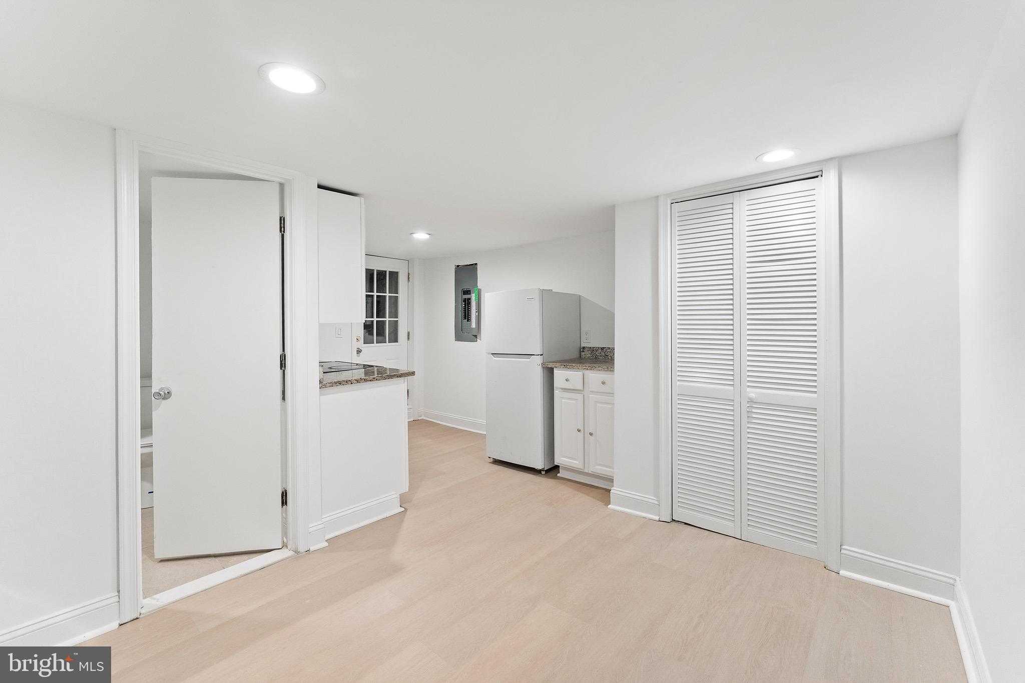 15 S Tremont Rd photo 20