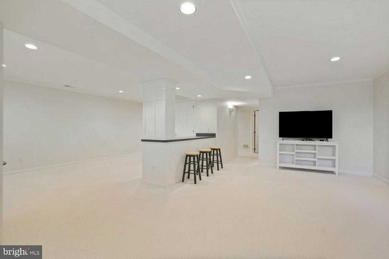 19603 Seymour CT photo 54