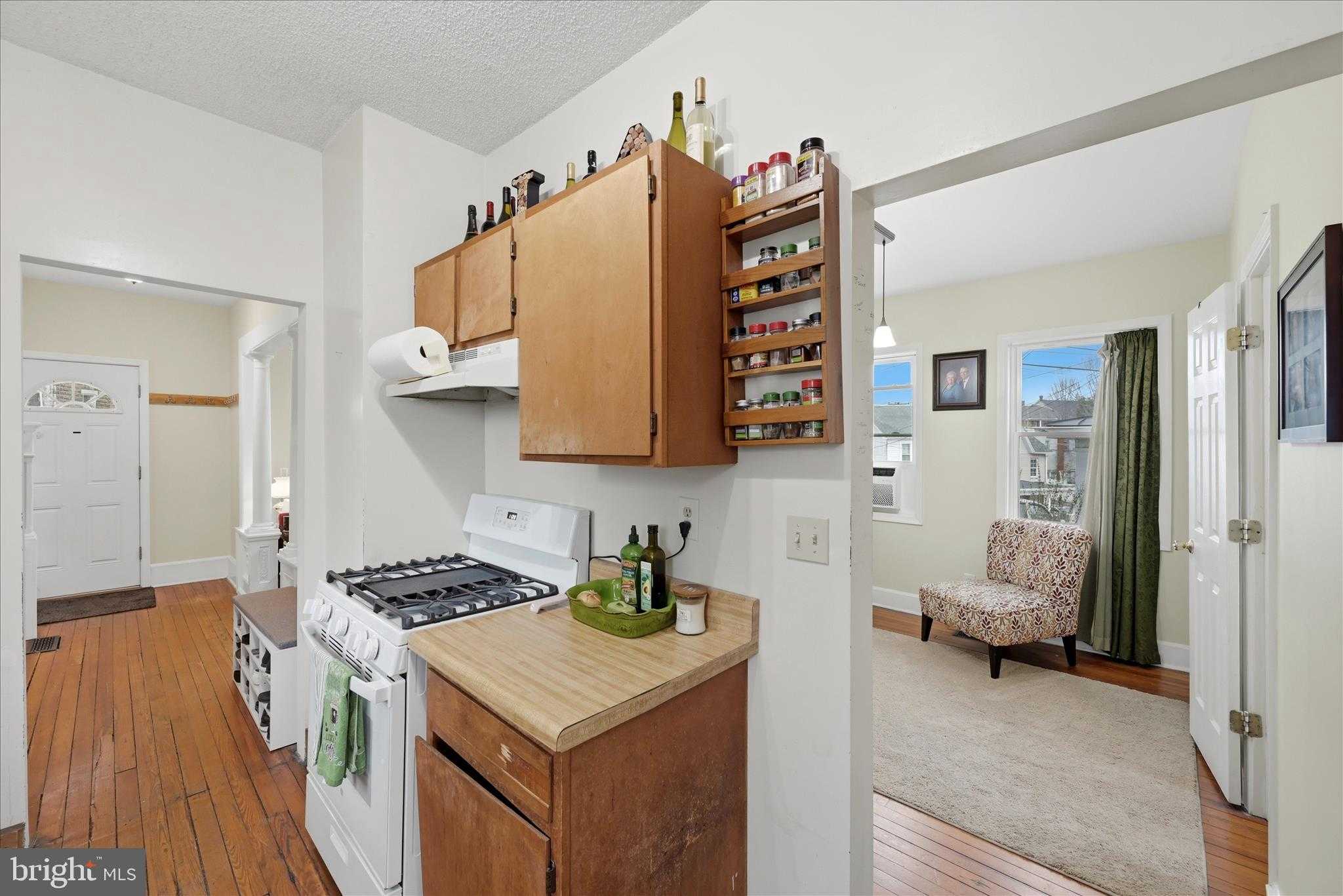 610 Faulkner Ave photo 16